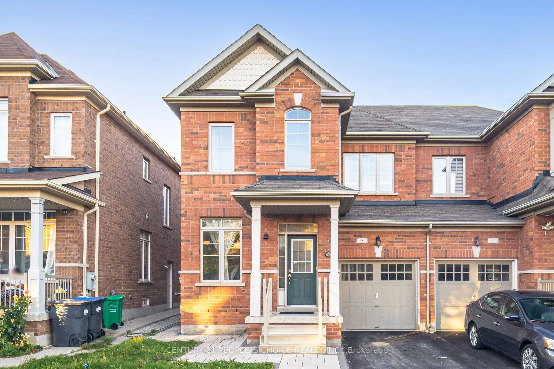 8 Fitzgibson Street