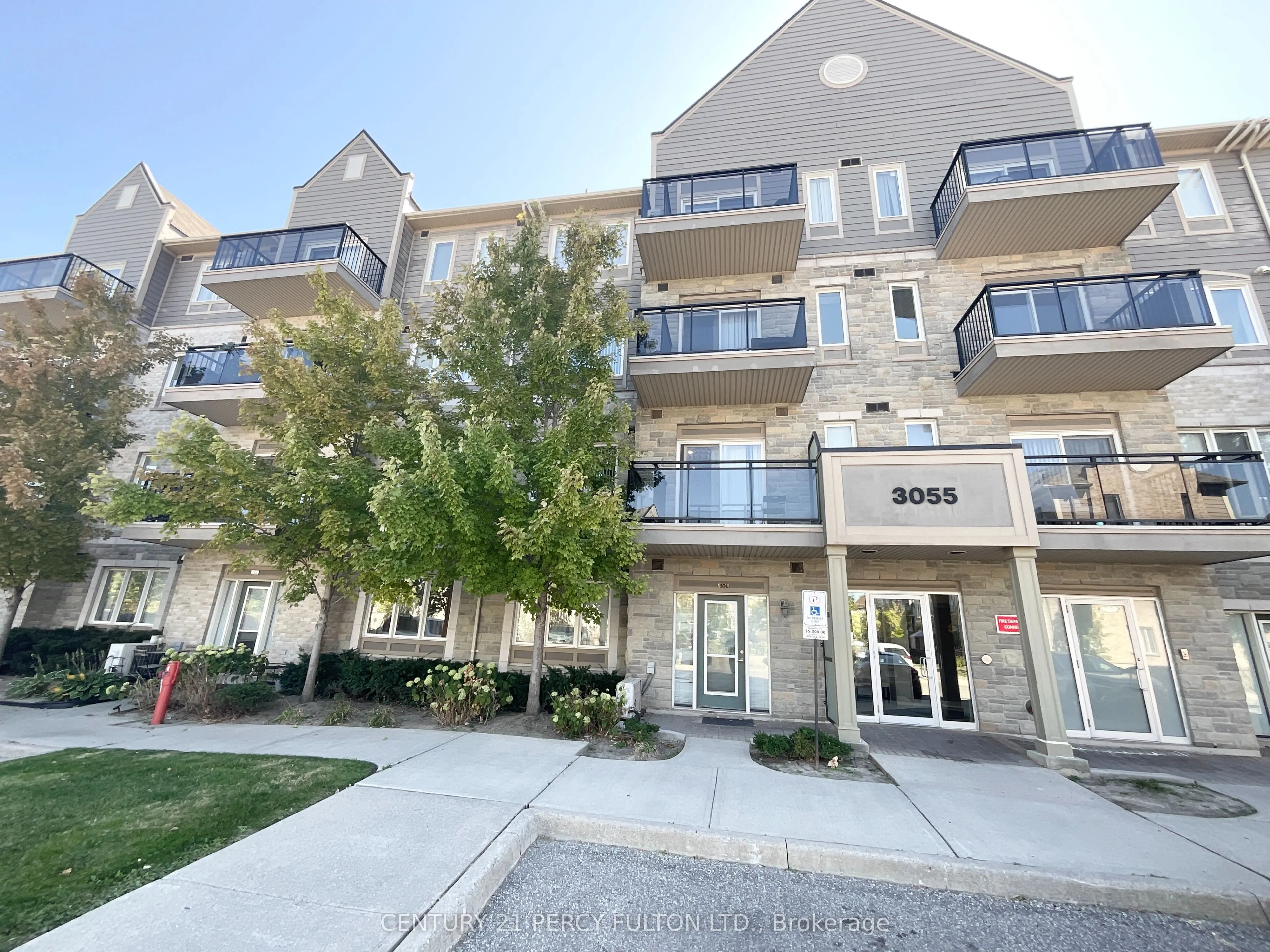 3055 Thomas Street, #201