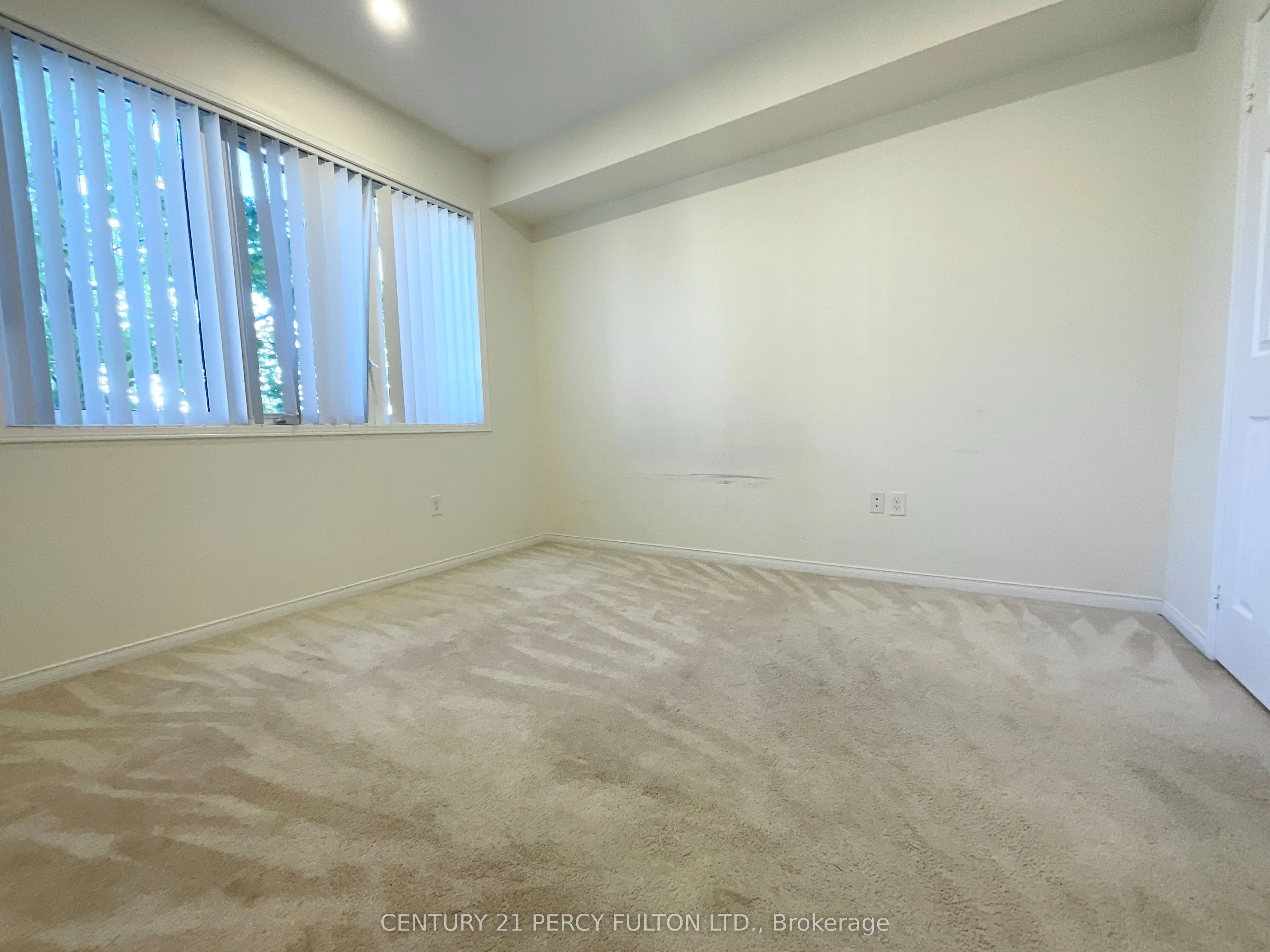 3055 Thomas Street, #201
