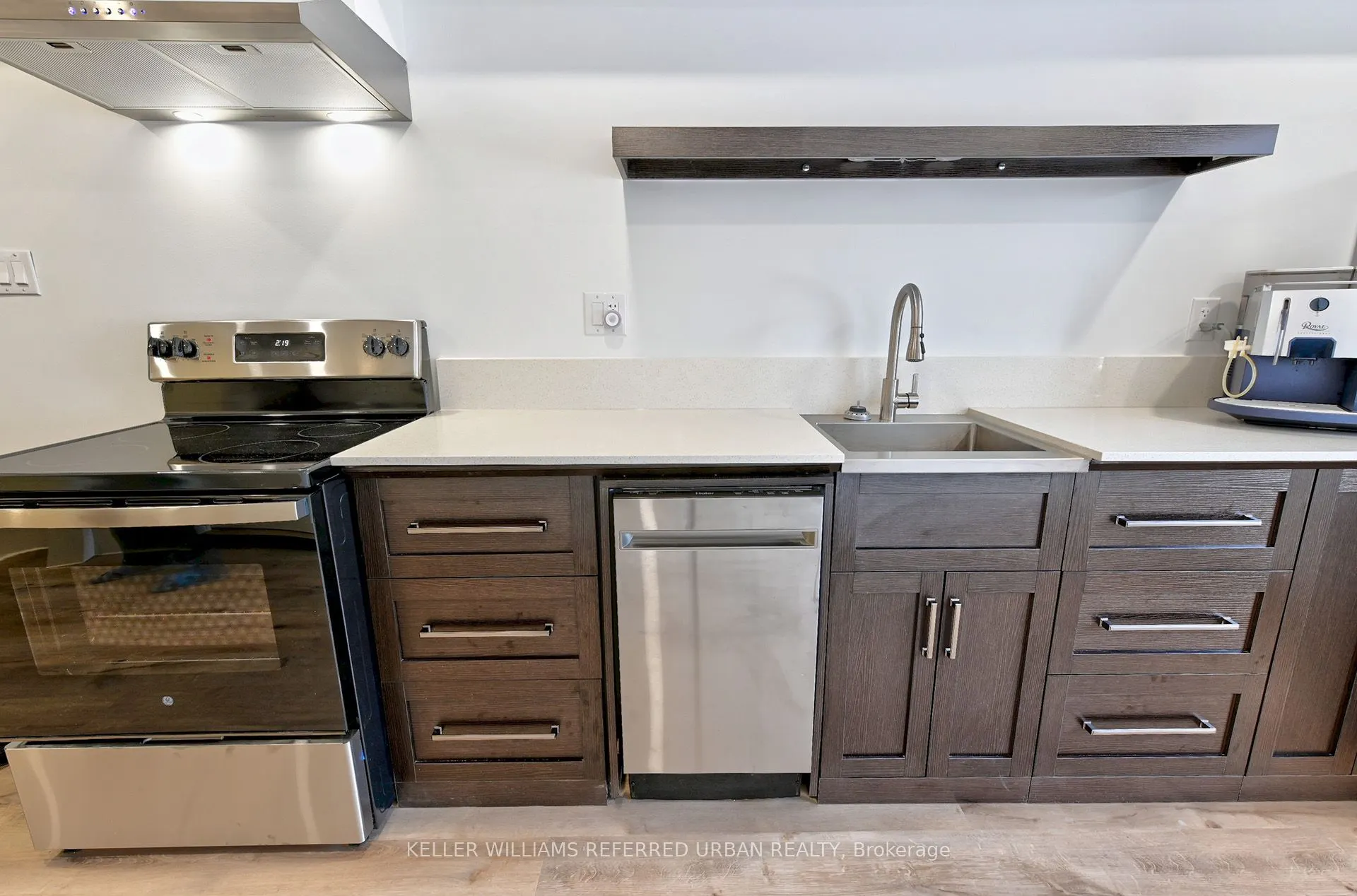 28 Silverthorn Avenue, #2