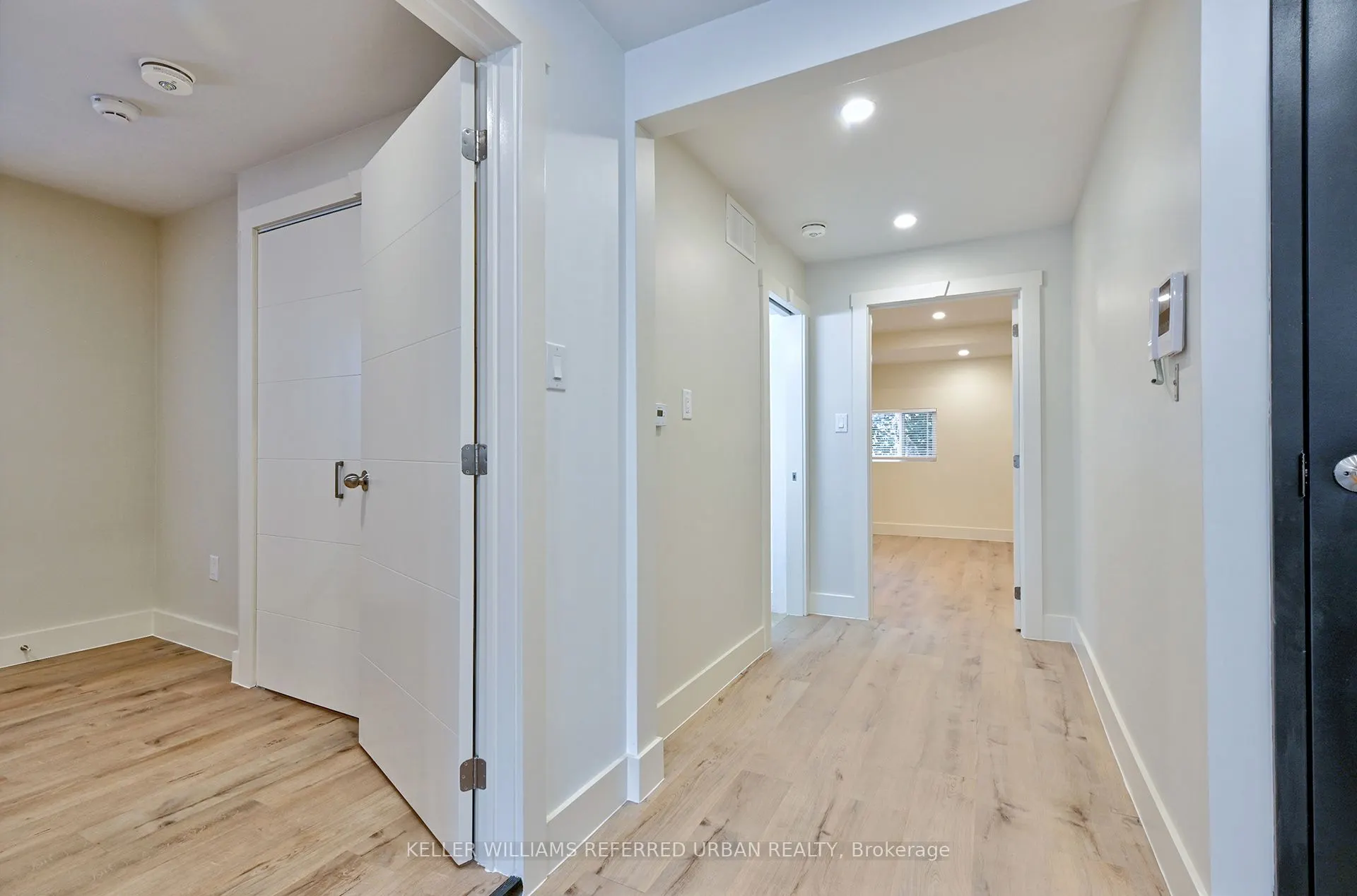 28 Silverthorn Avenue, #2
