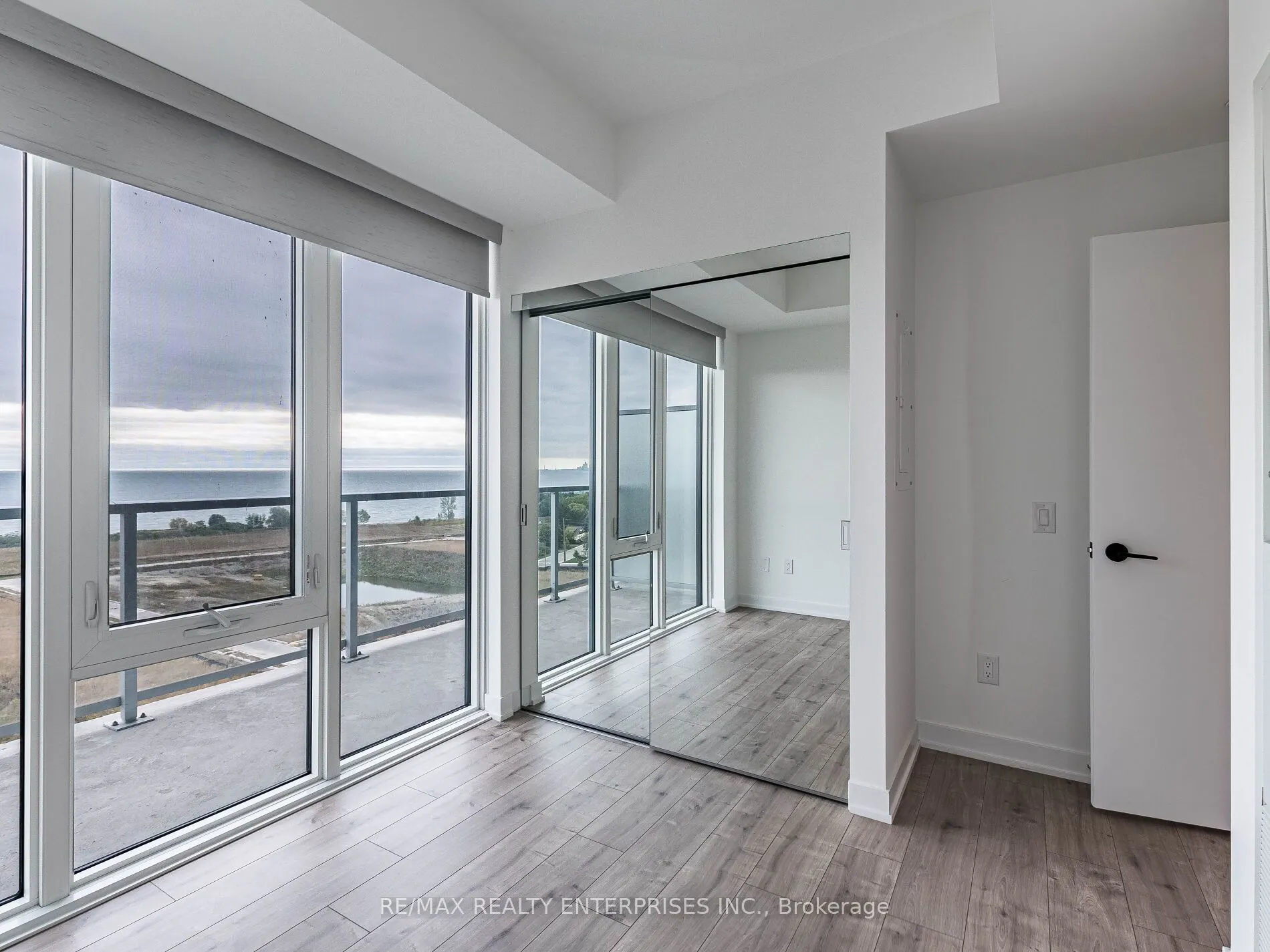 220 Missinnihe Way, #1212