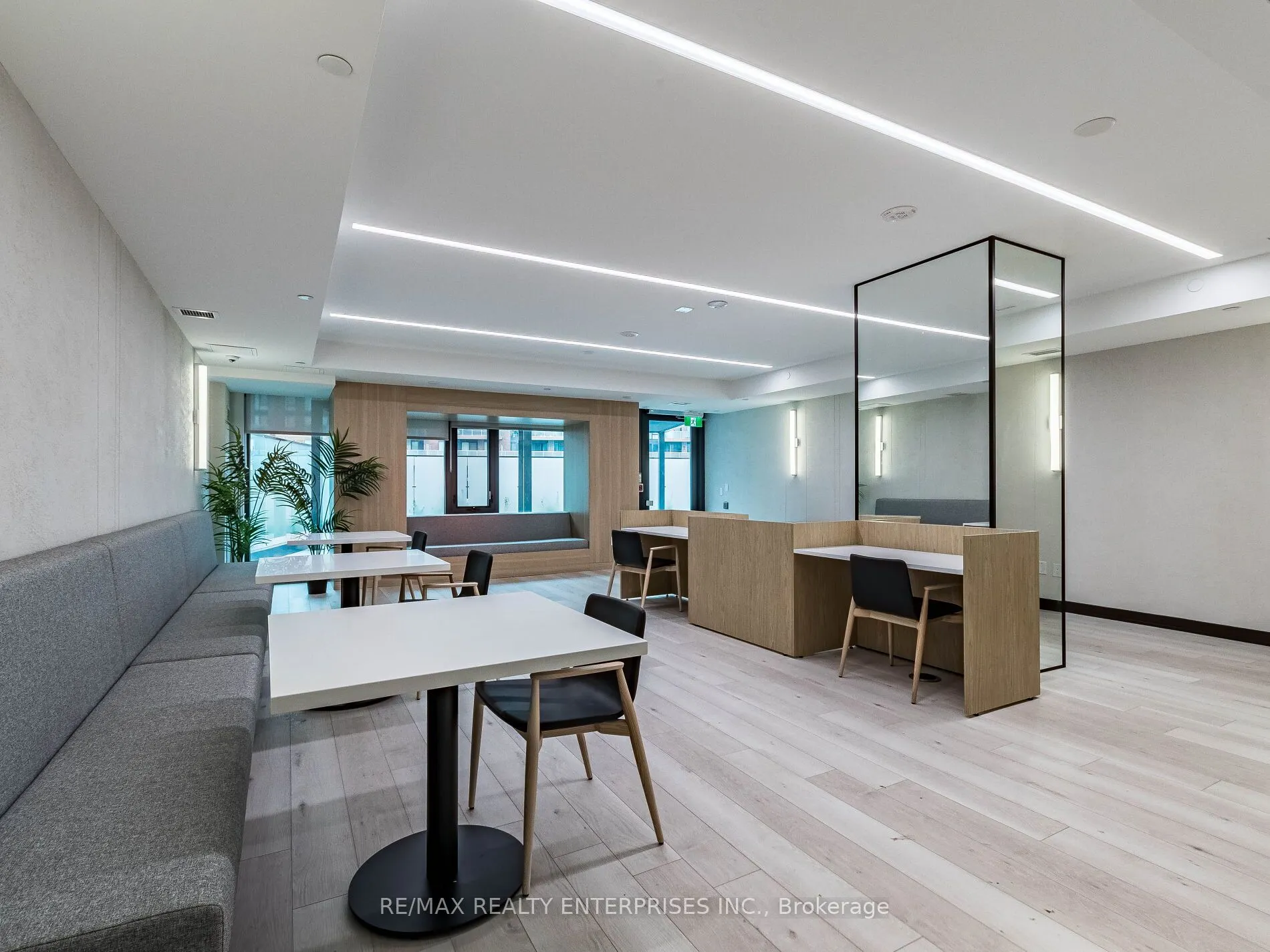 220 Missinnihe Way, #1212