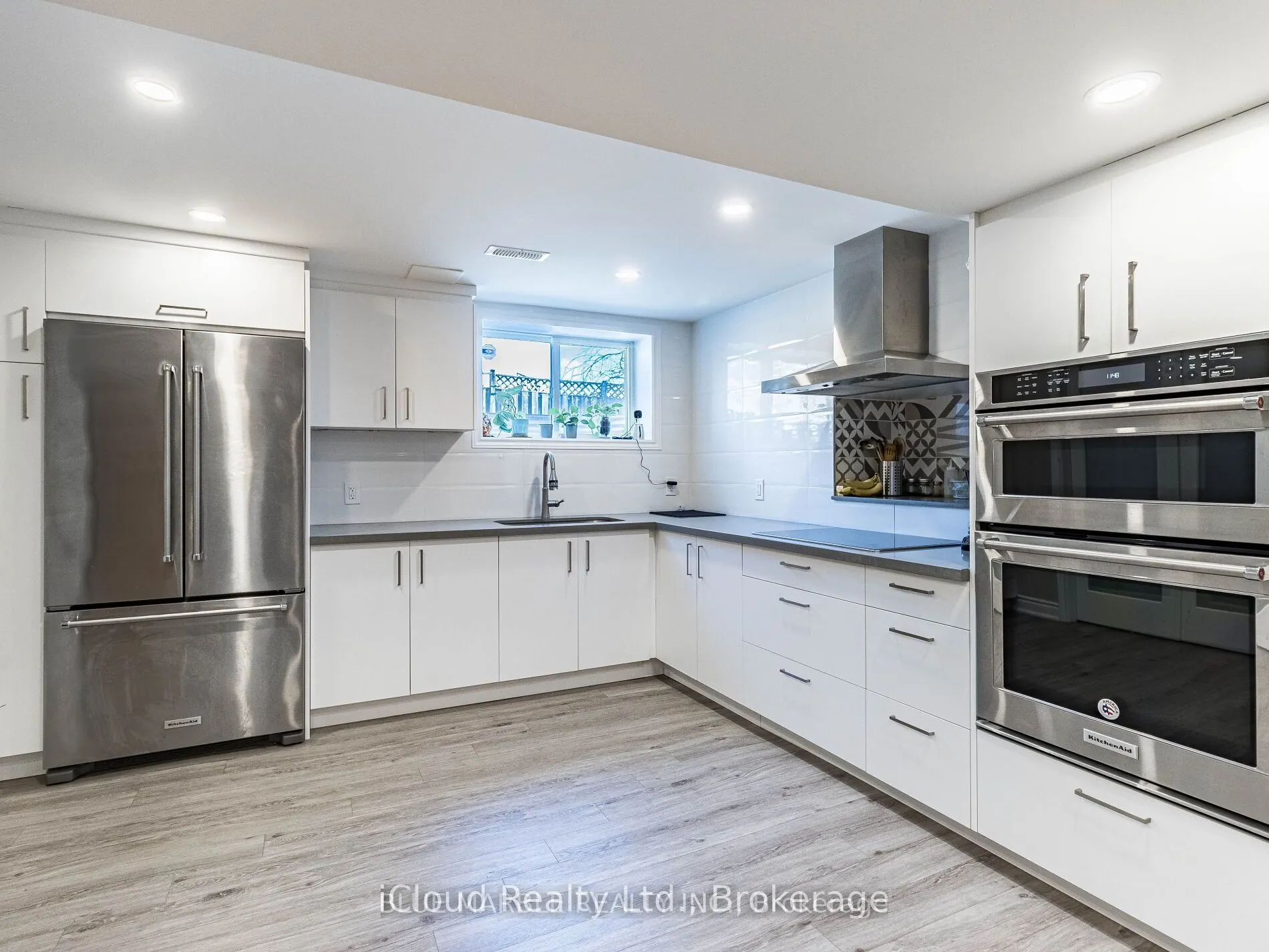 5242 Micmac Crescent, #Basement