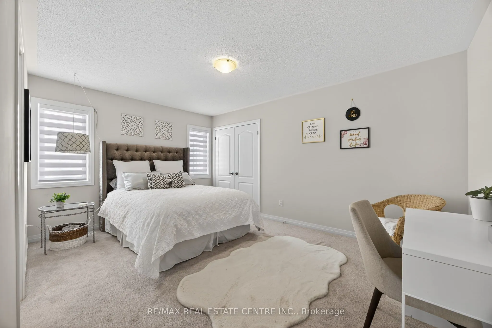22 Drew Brown Boulevard