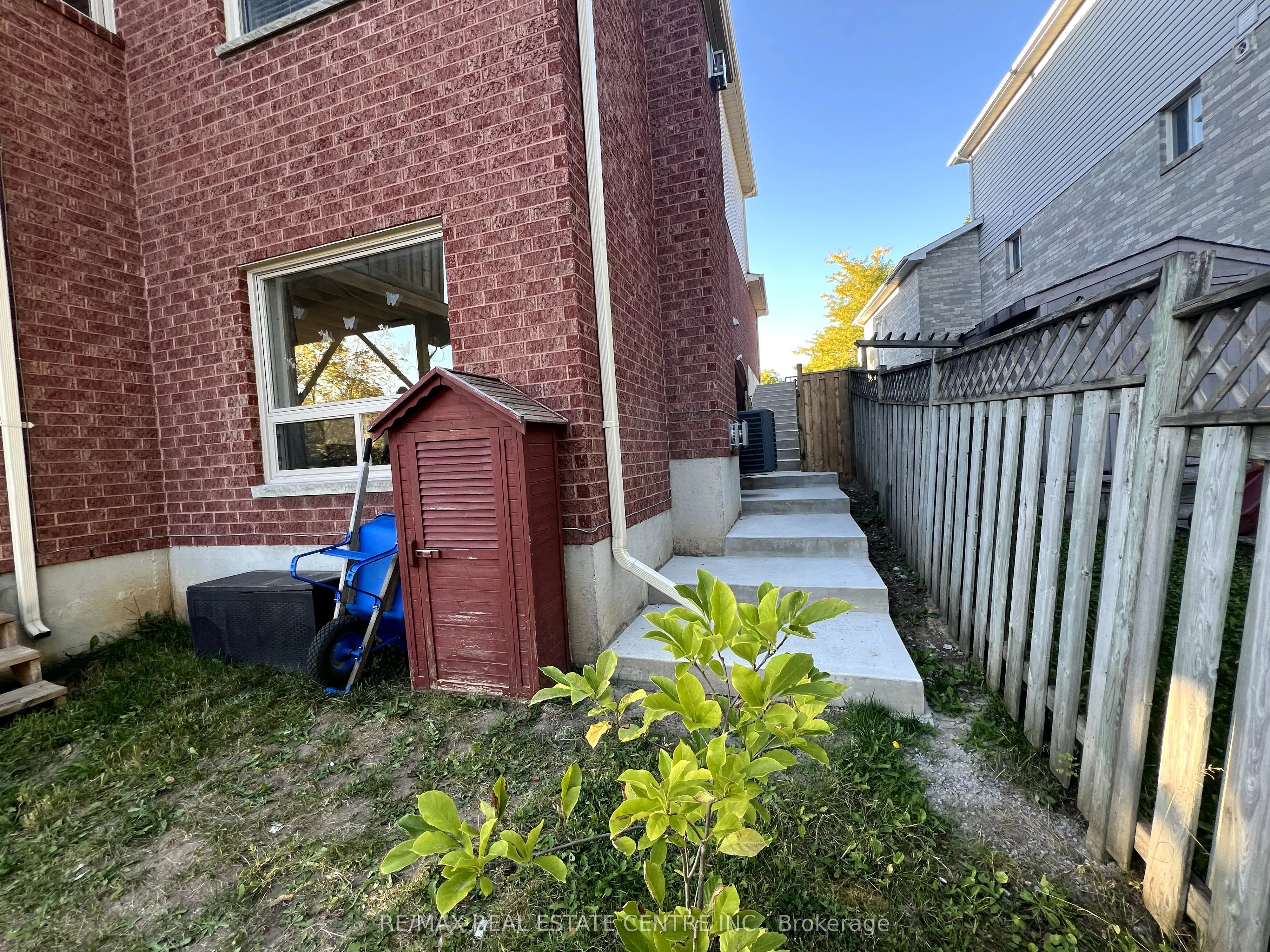 22 Lawton Court