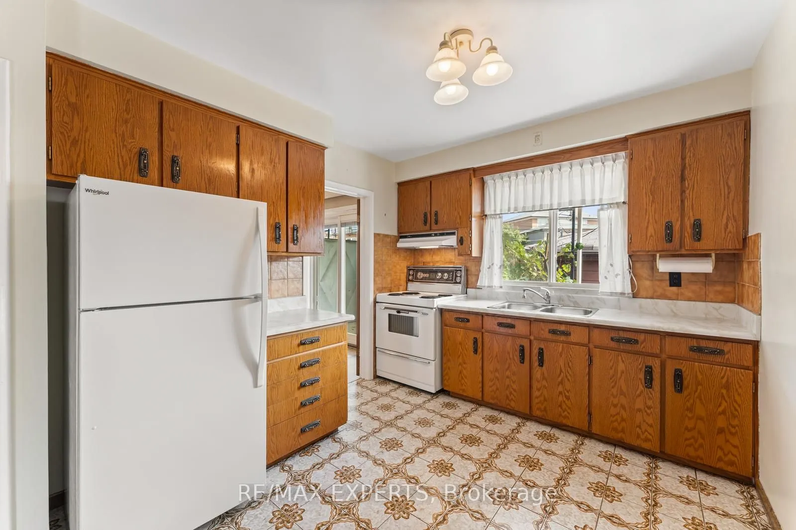 19 Peterdale Road