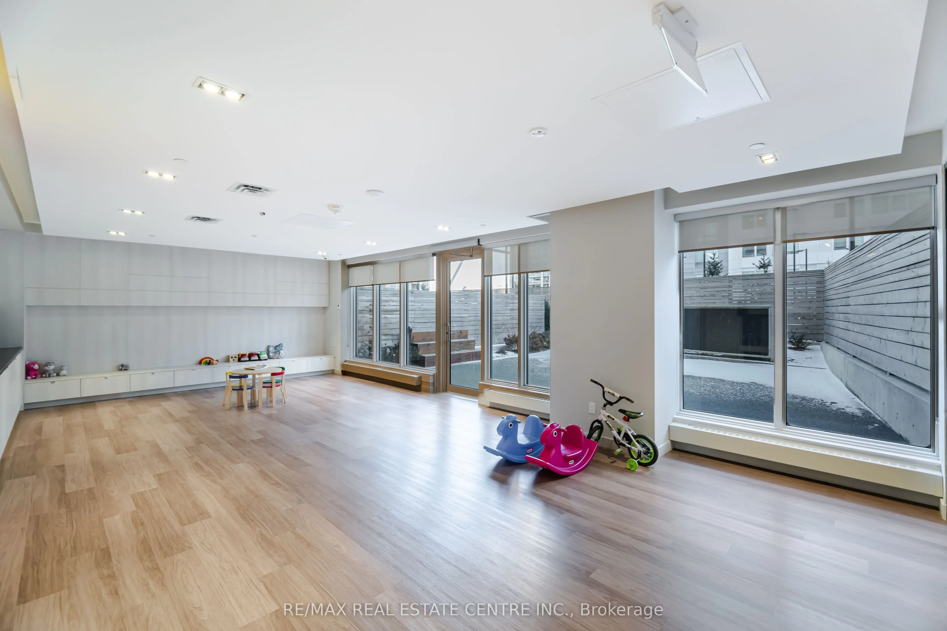 4065 Confederation Parkway, #4302