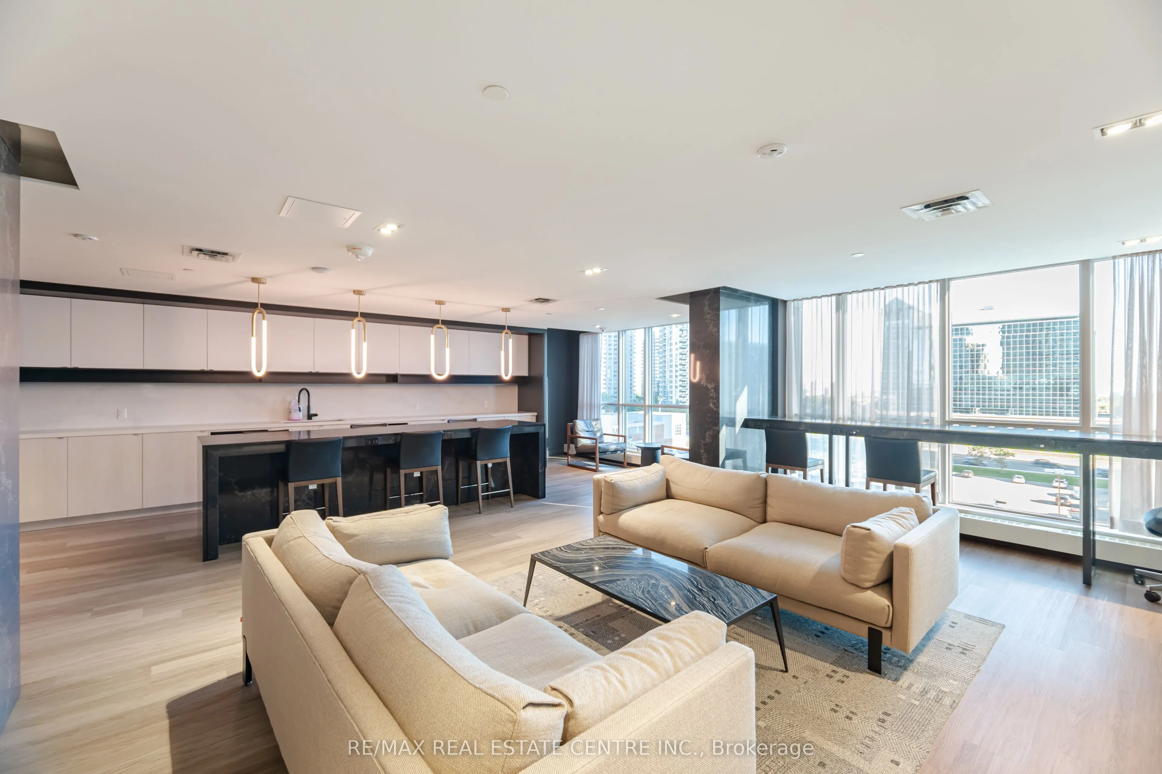 4065 Confederation Parkway, #4302