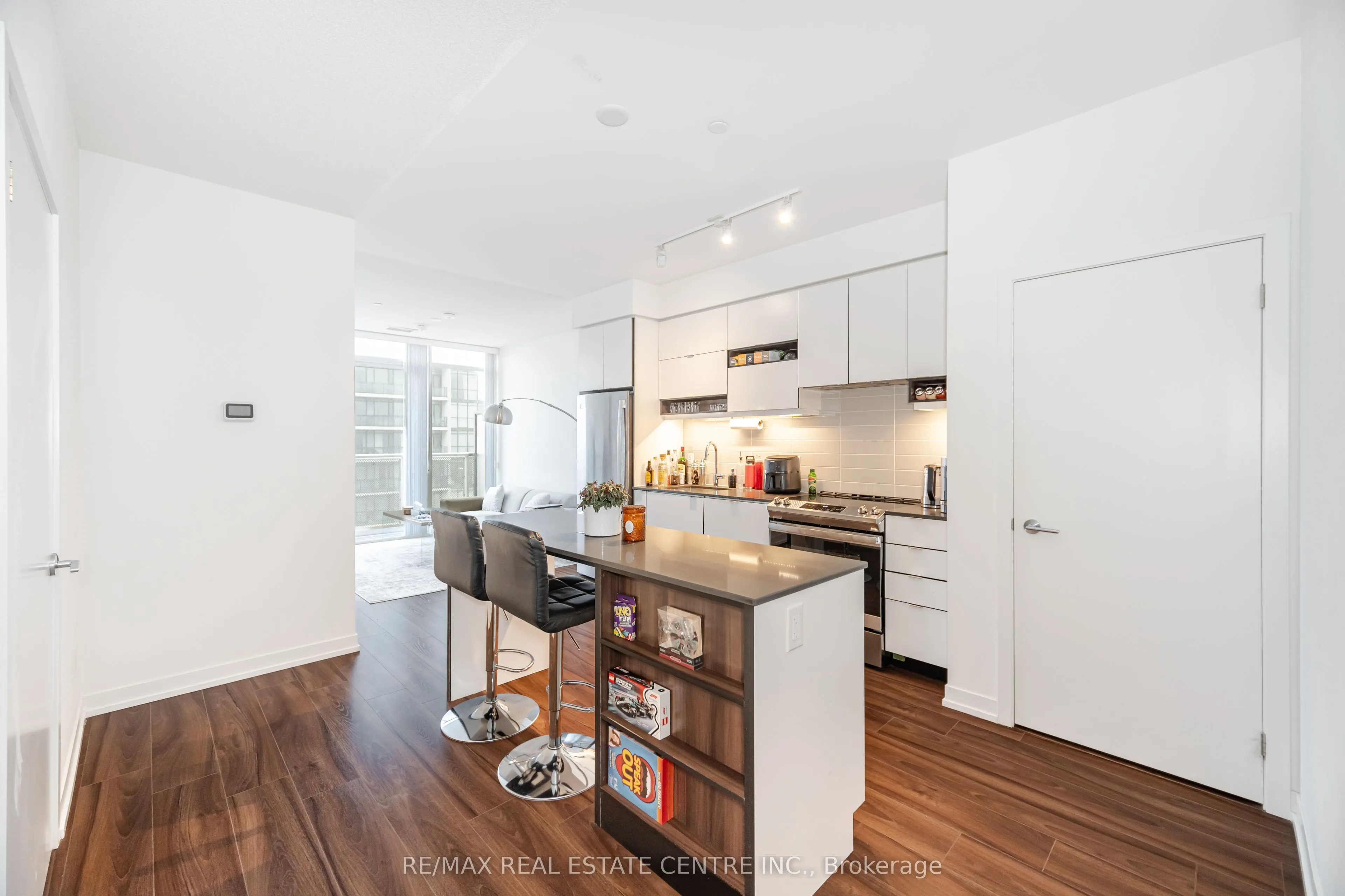 4065 Confederation Parkway, #4302