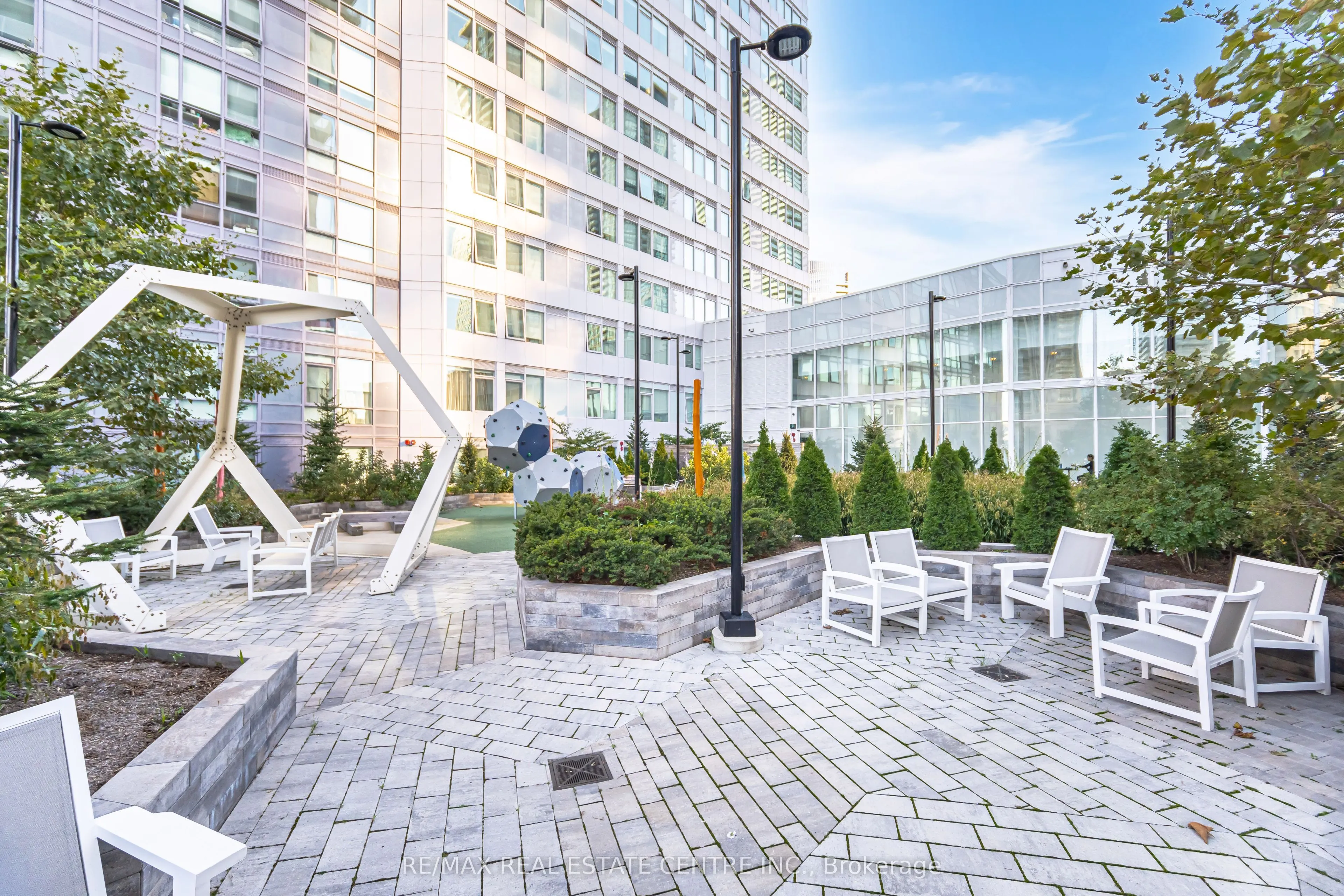 4065 Confederation Parkway, #4302