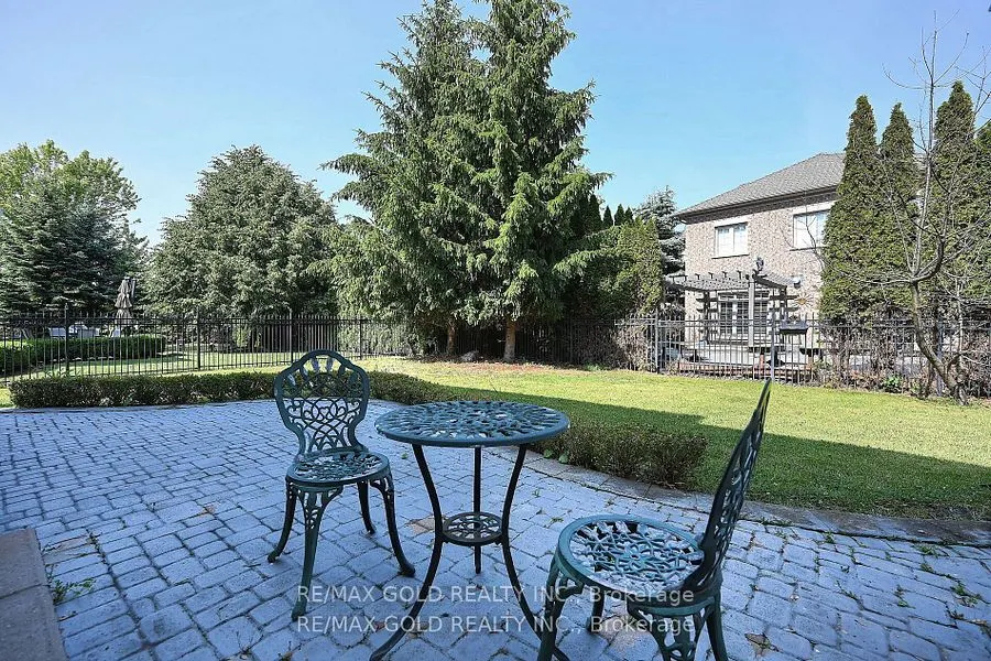 42 Louvain Drive