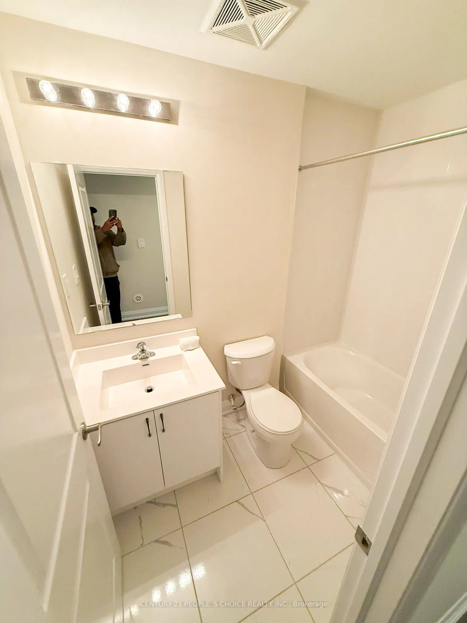 1573 Rose Way, #132