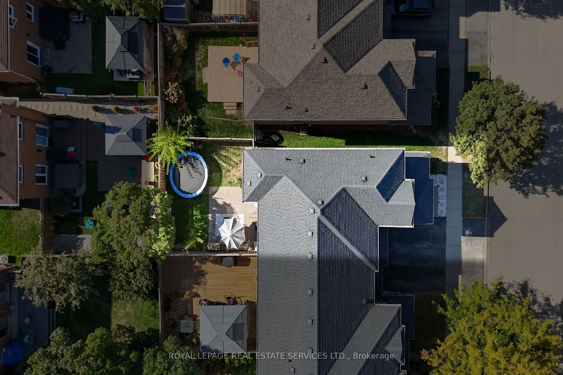 646 Julia Avenue