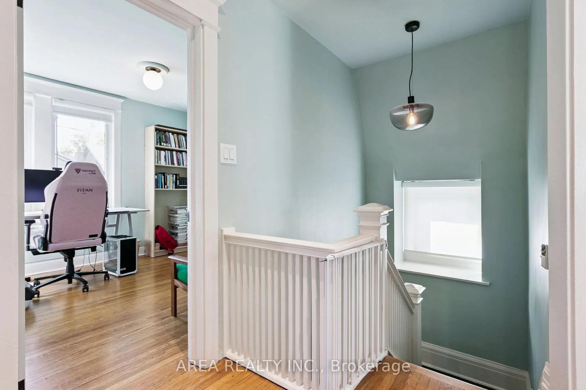 78 Chelsea Avenue