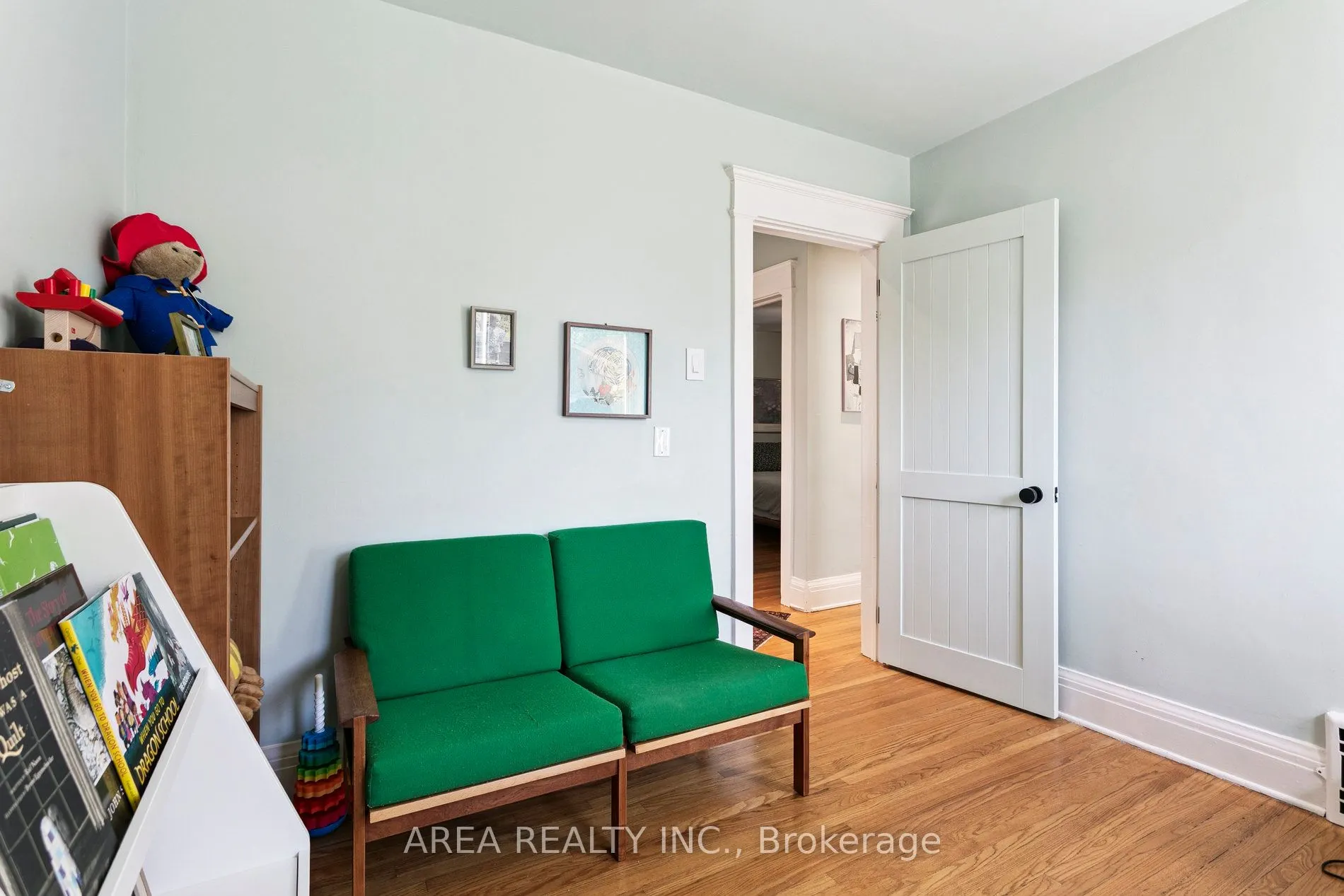78 Chelsea Avenue