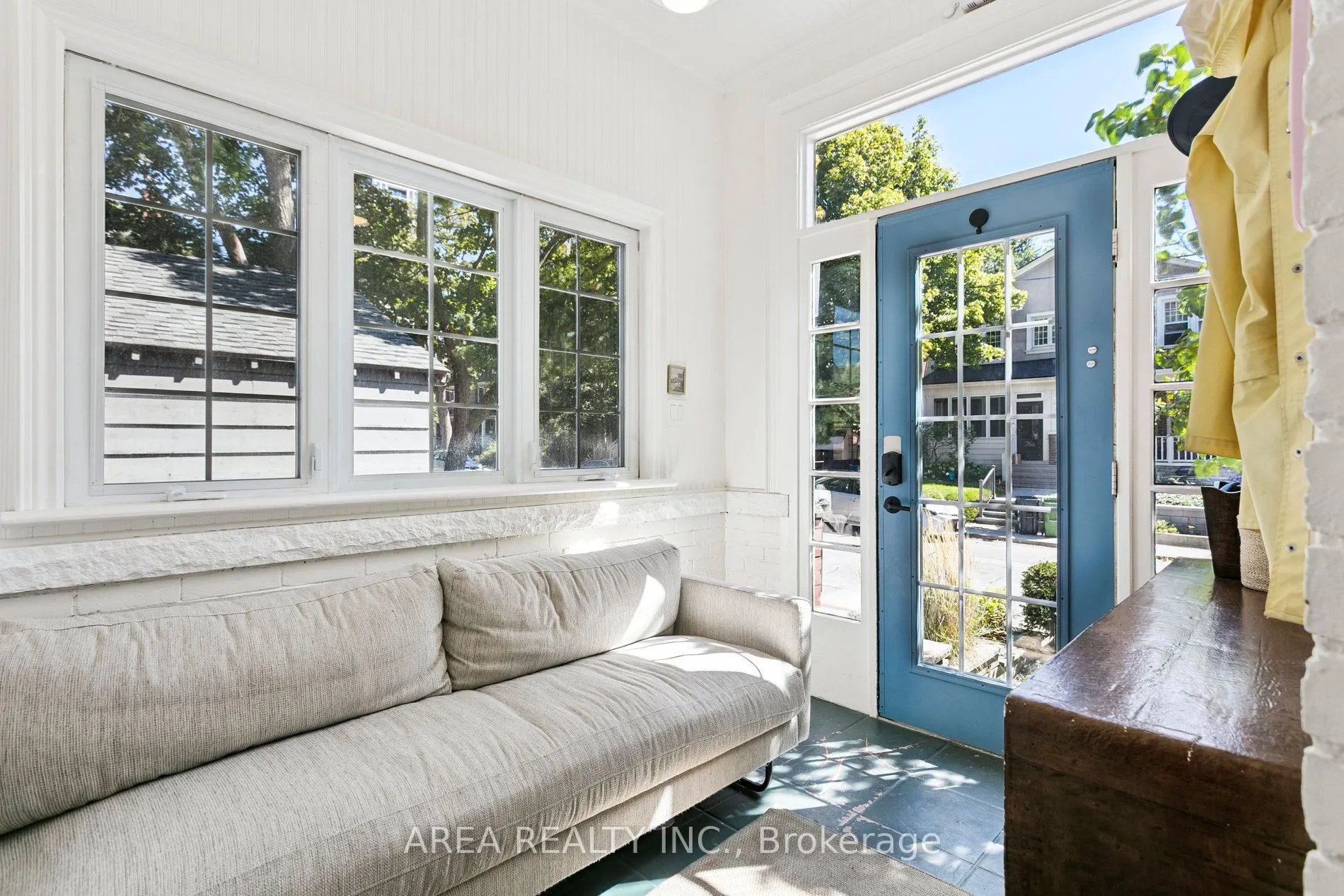 78 Chelsea Avenue