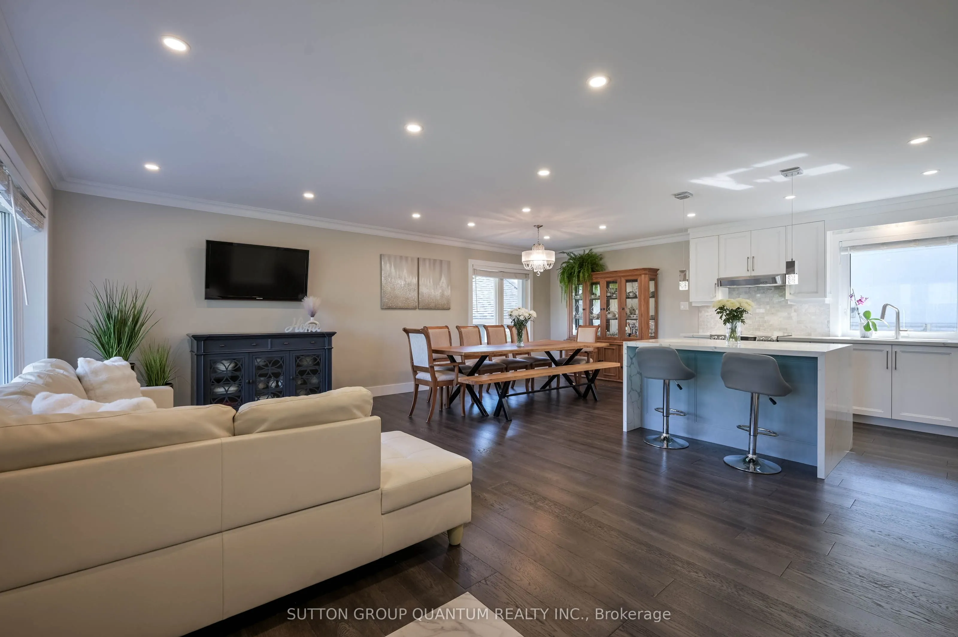 390 Wendall Place
