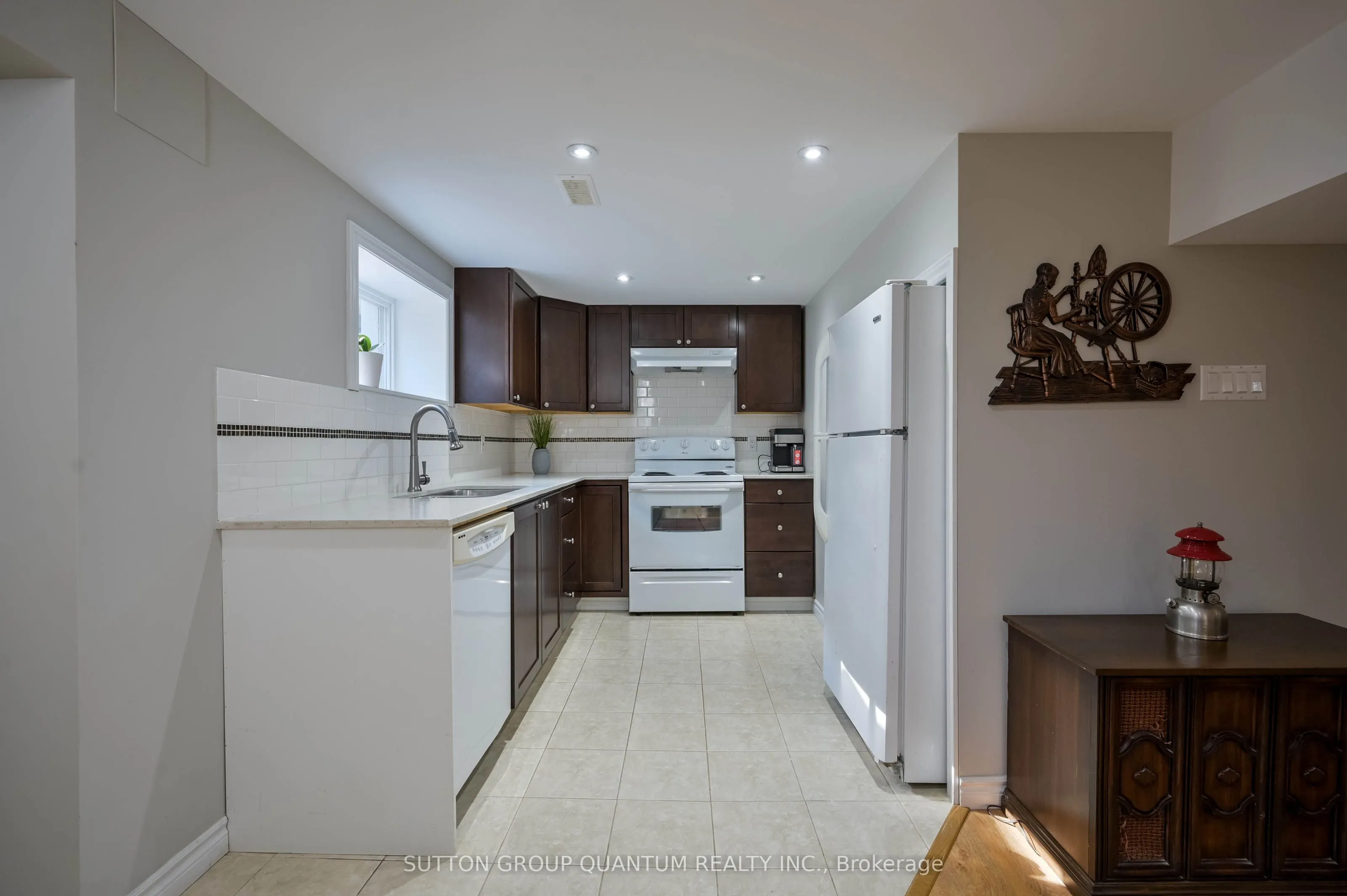 390 Wendall Place