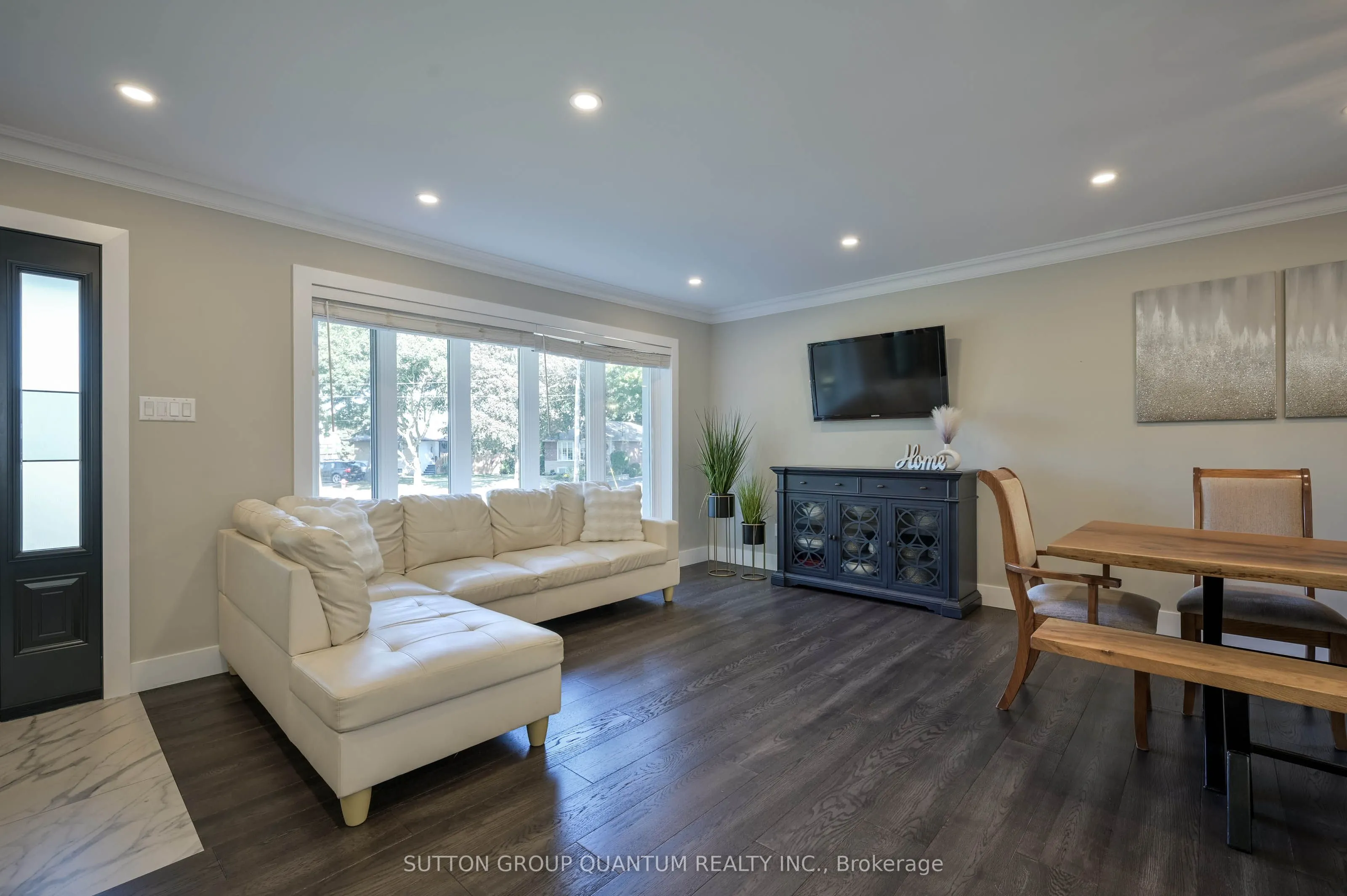 390 Wendall Place