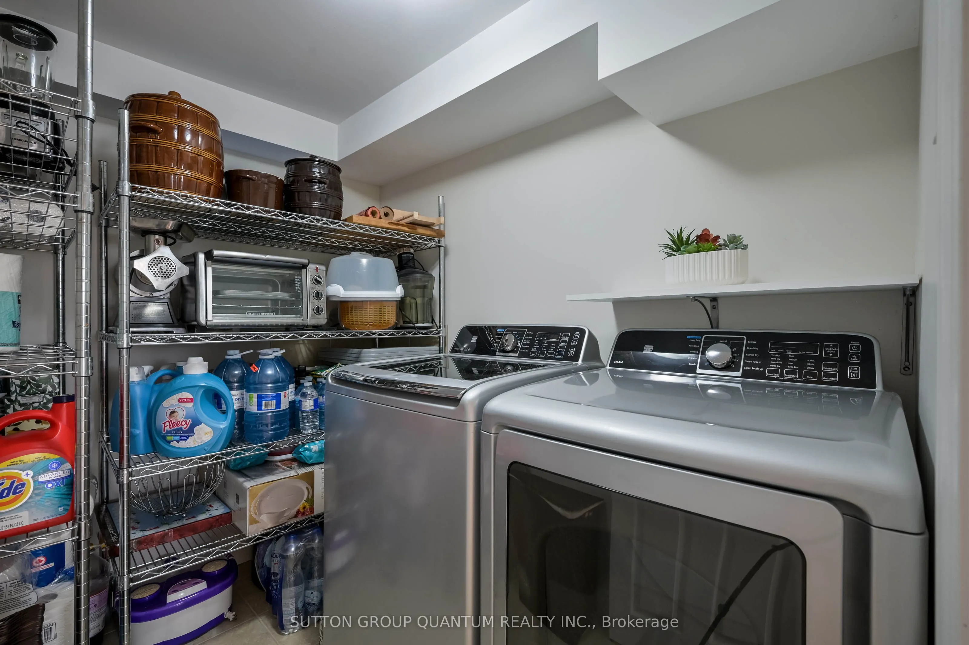 390 Wendall Place