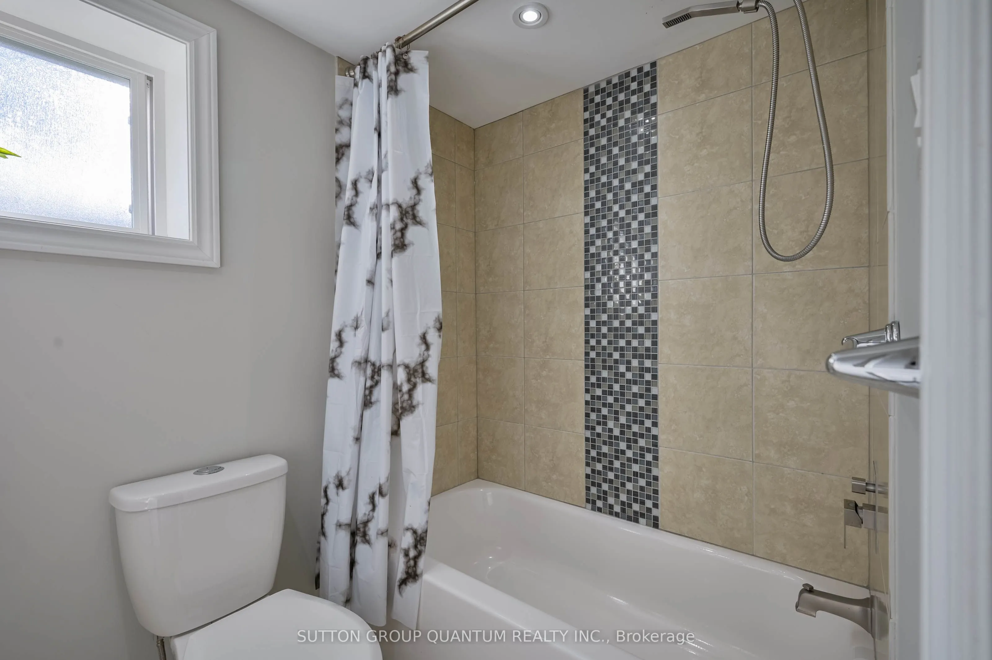 390 Wendall Place