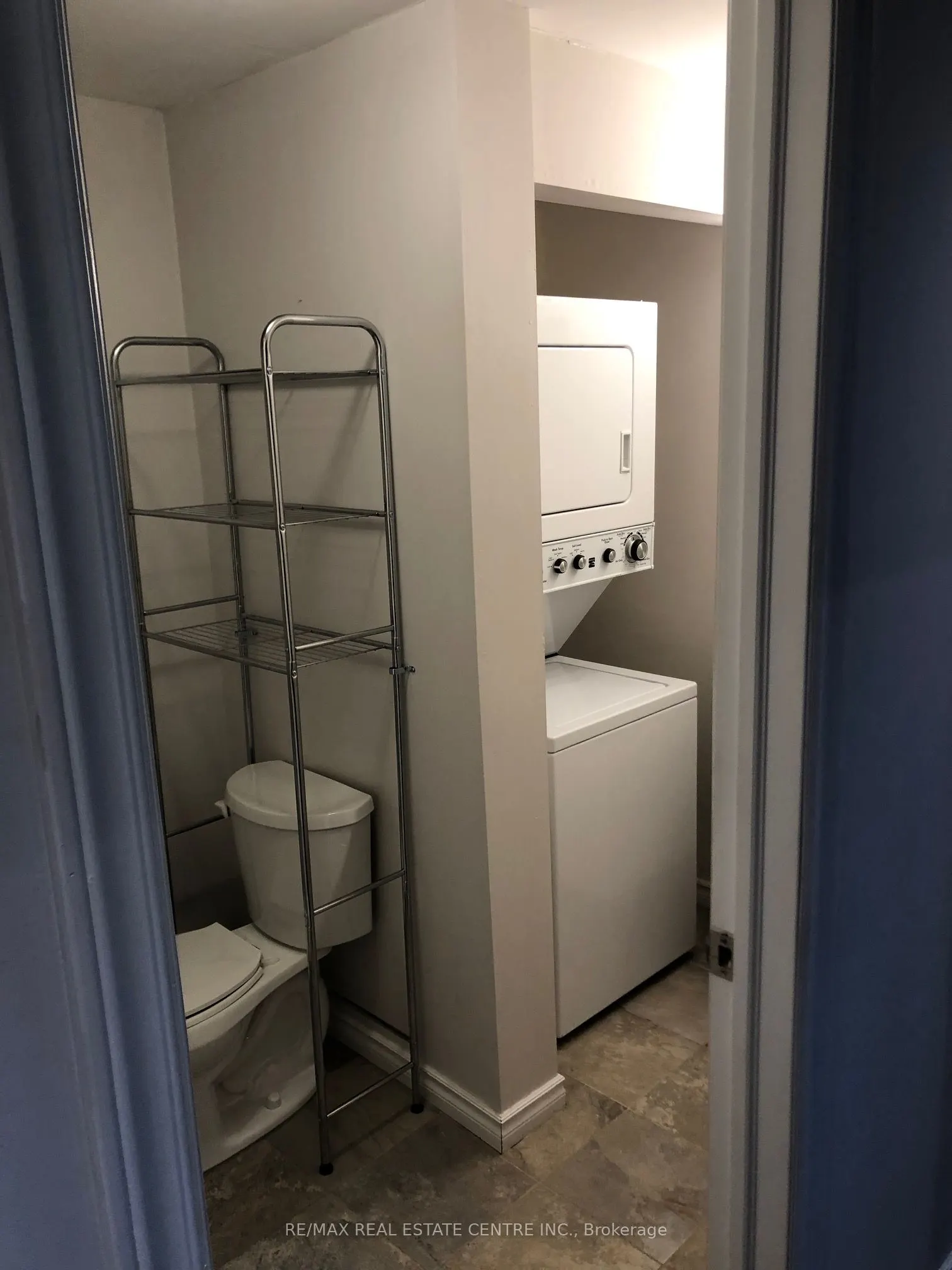 378 Lakeshore Road W