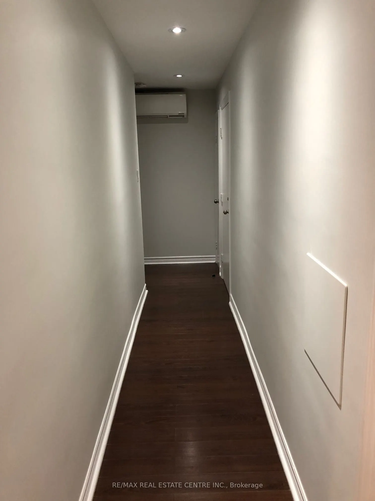 378 Lakeshore Road W