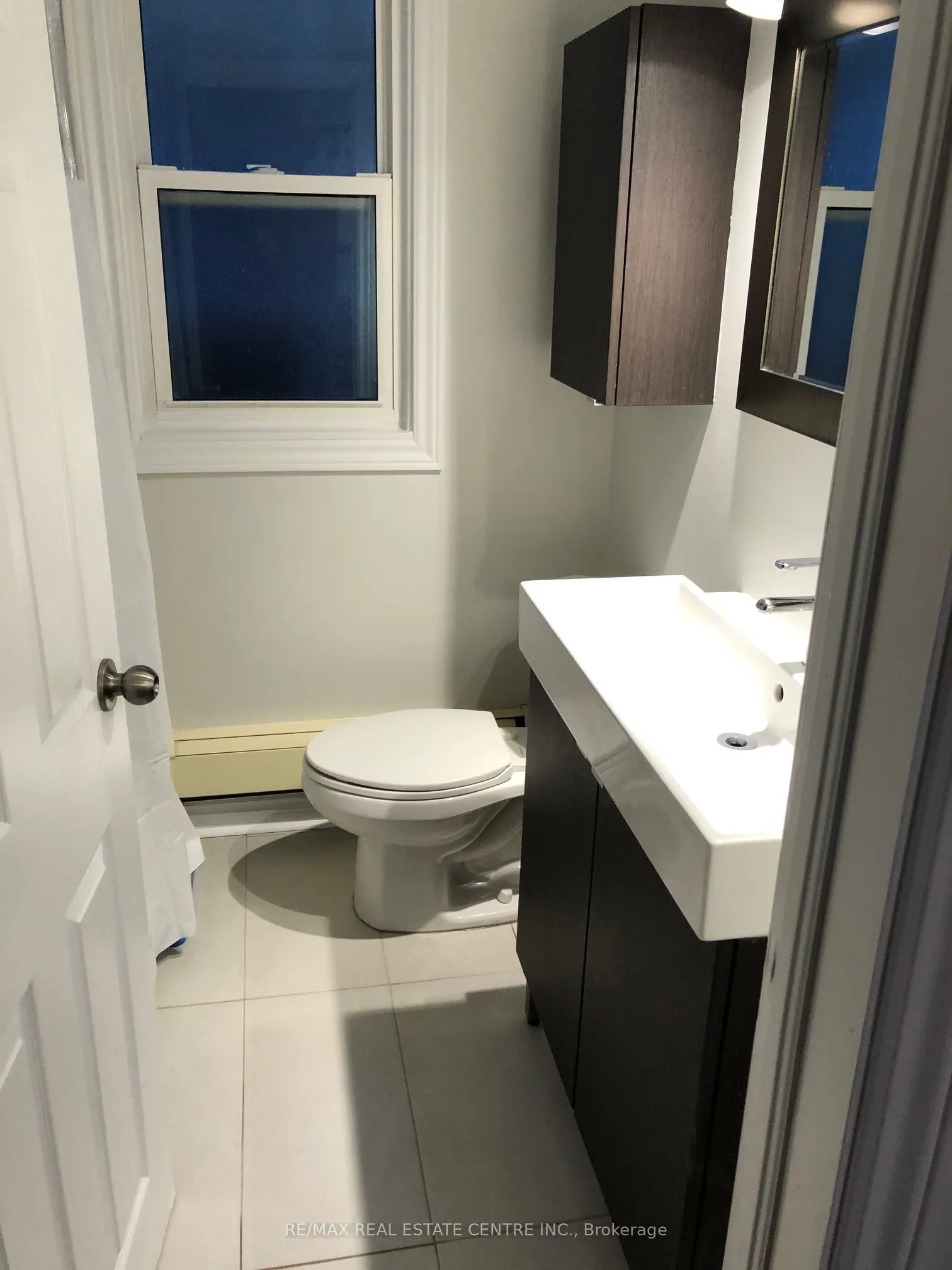 378 Lakeshore Road W