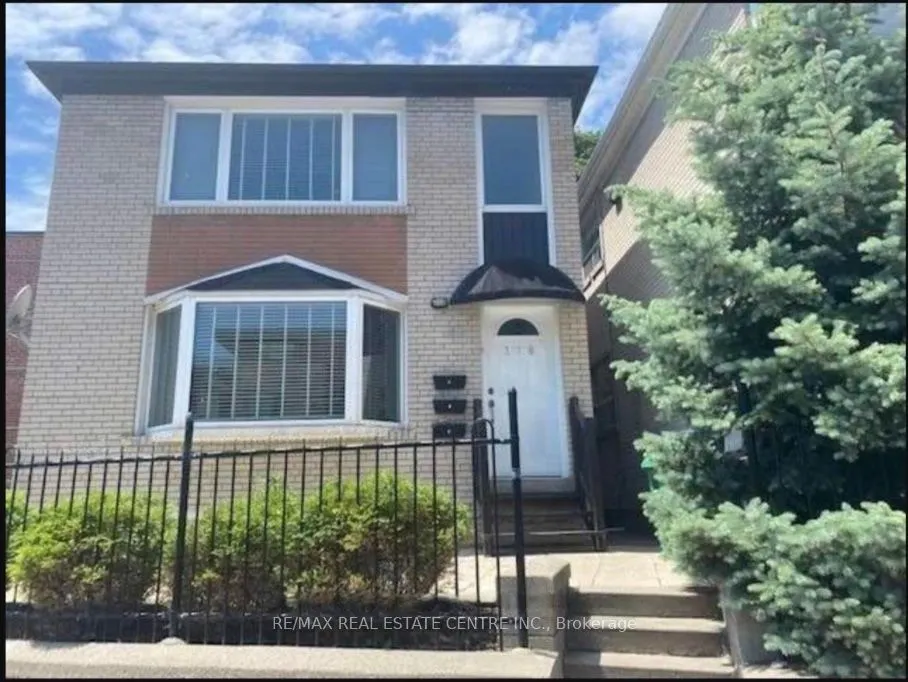 378 Lakeshore Road W