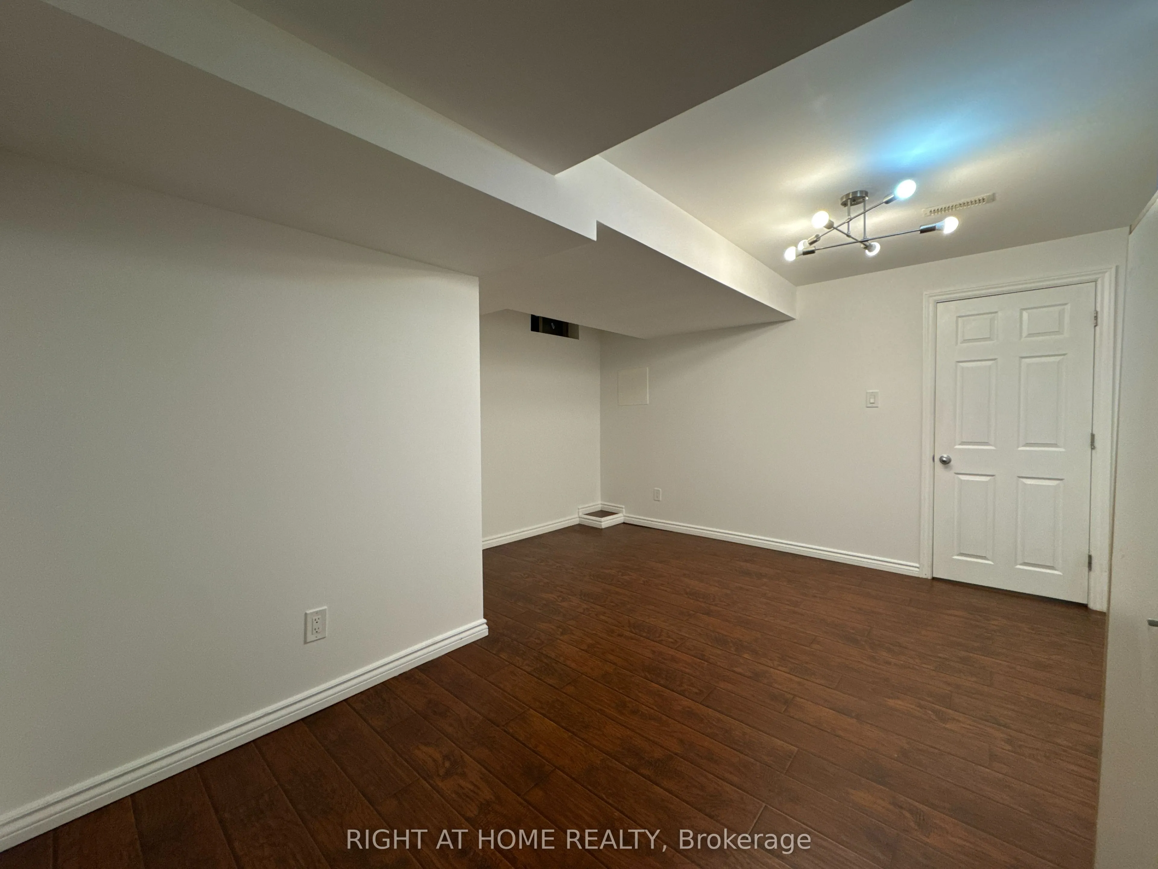 13 Seapines Street, #Basement