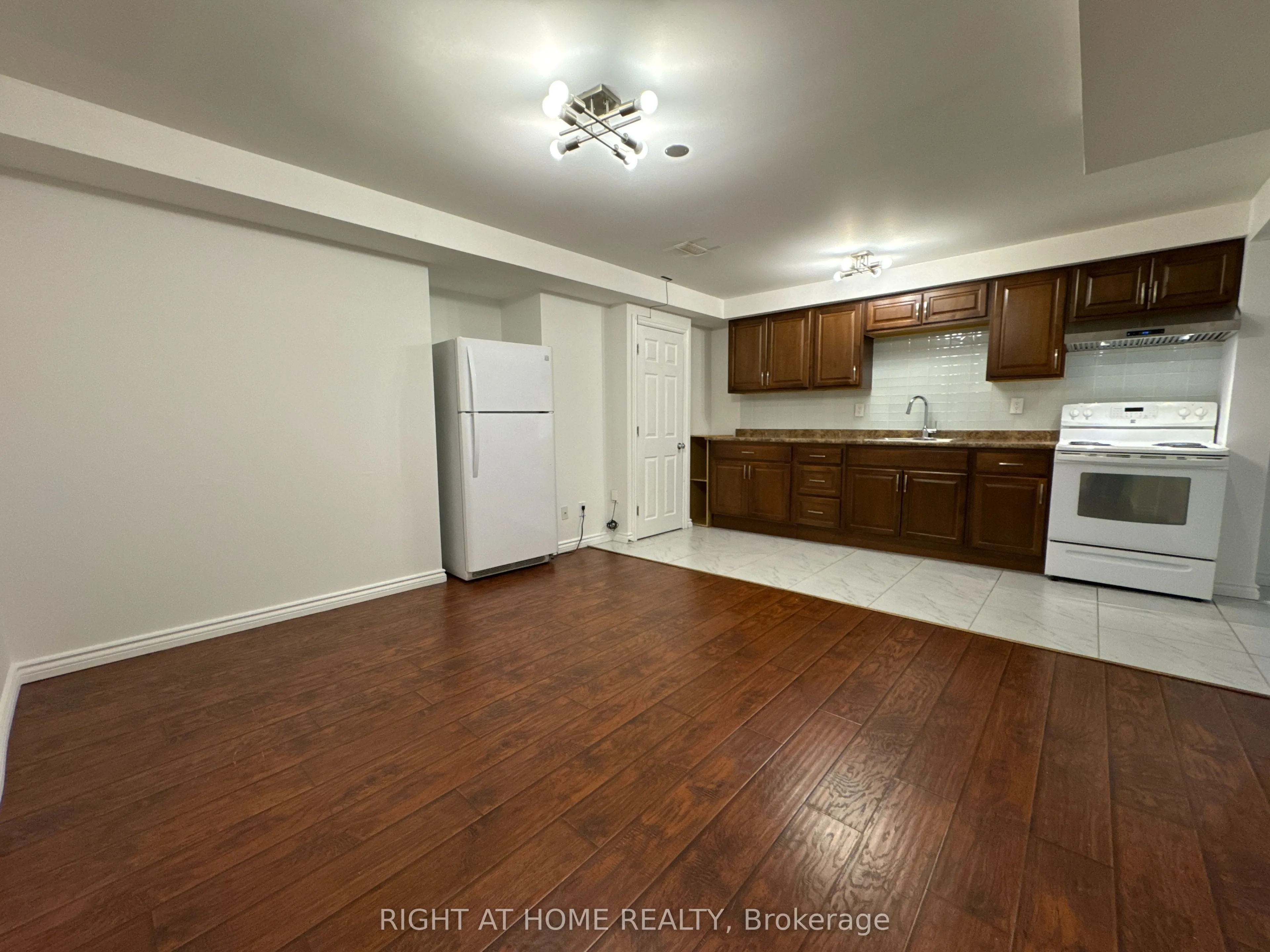 13 Seapines Street, #Basement