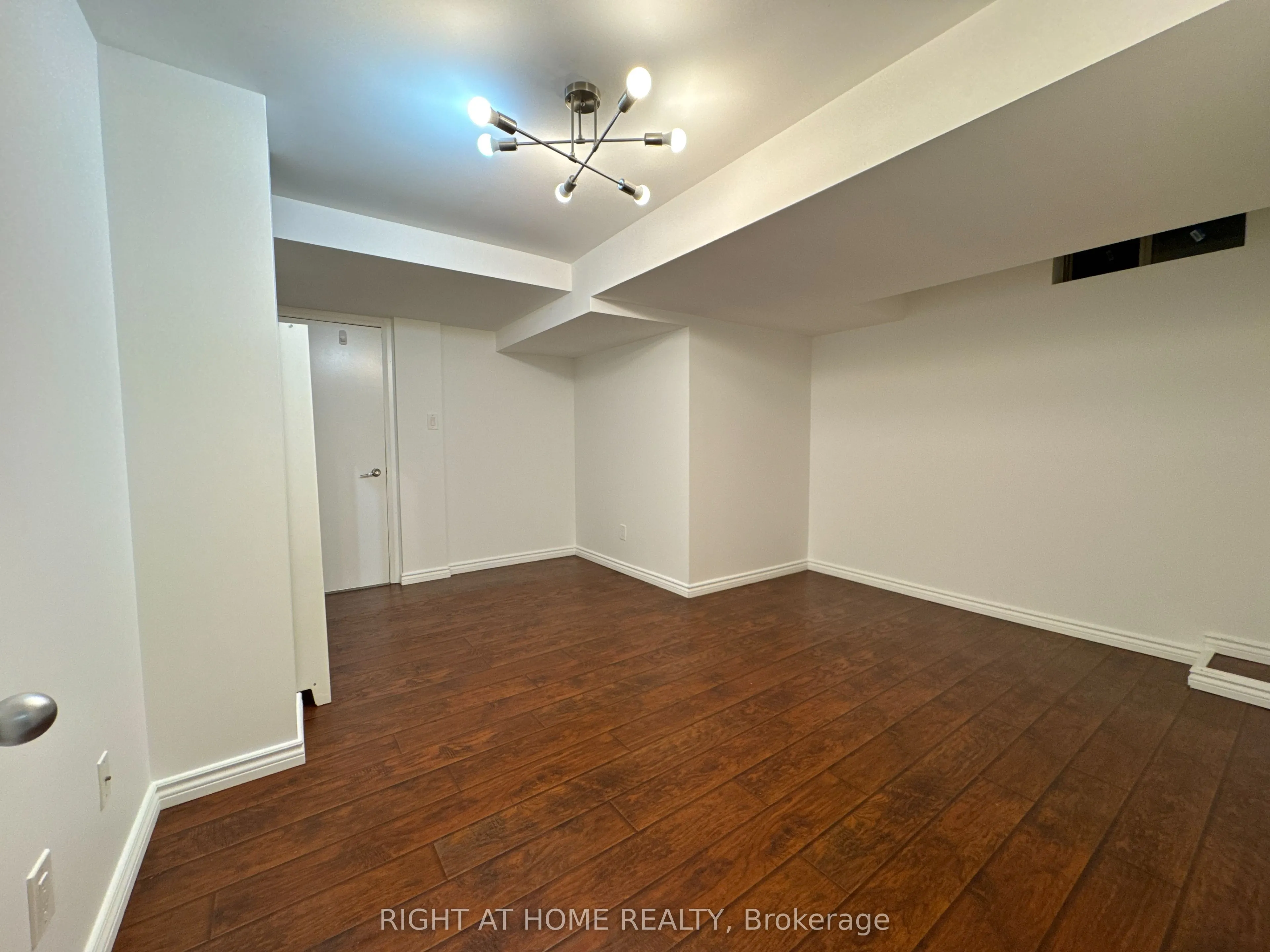 13 Seapines Street, #Basement