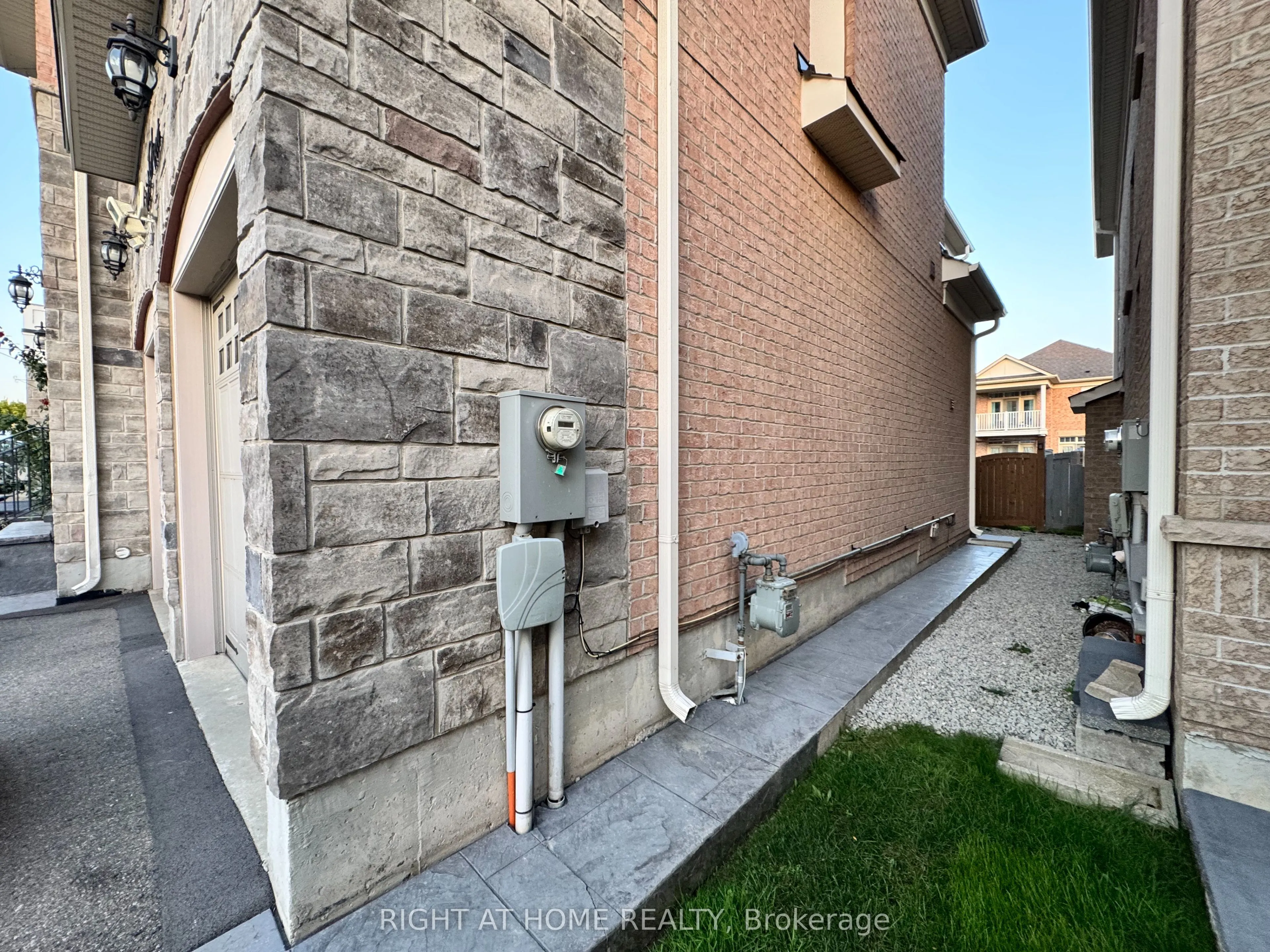 13 Seapines Street, #Basement