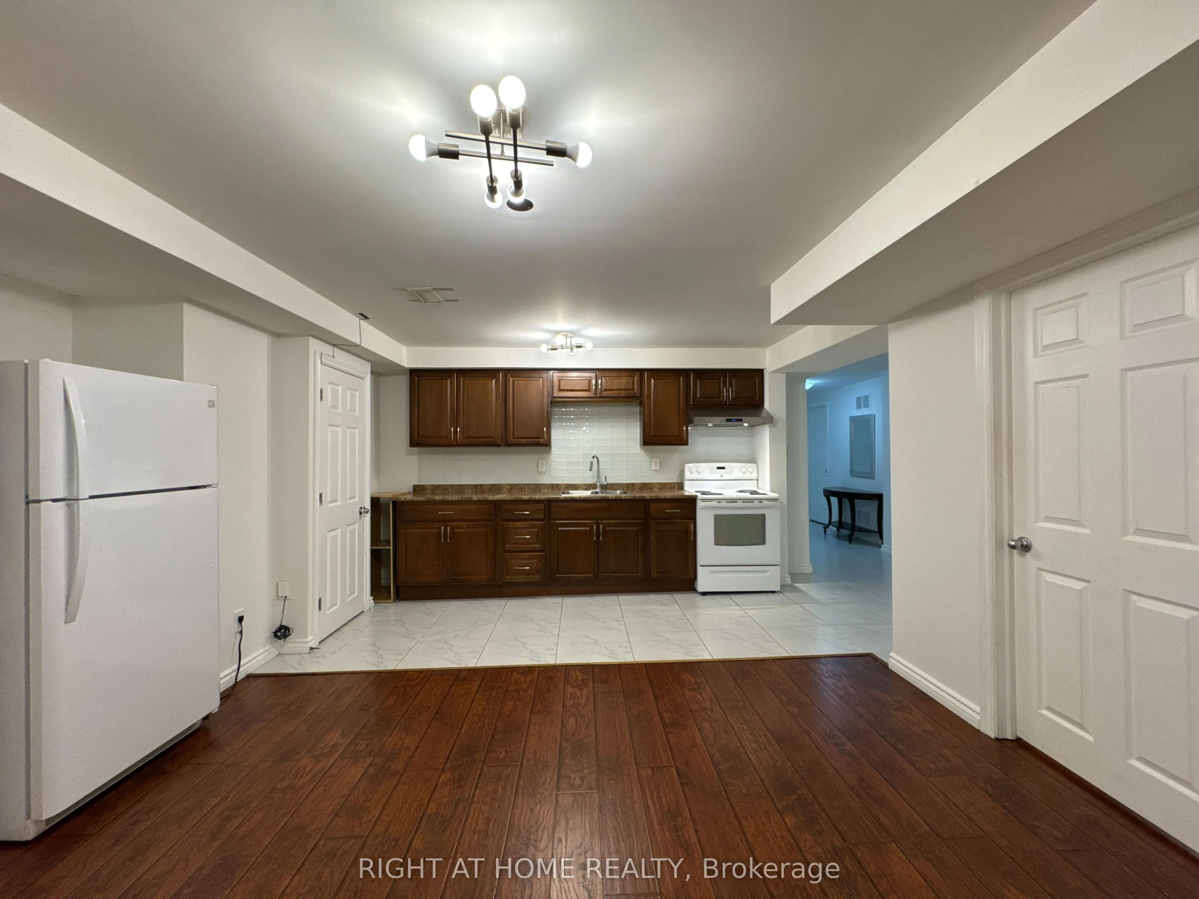 13 Seapines Street, #Basement