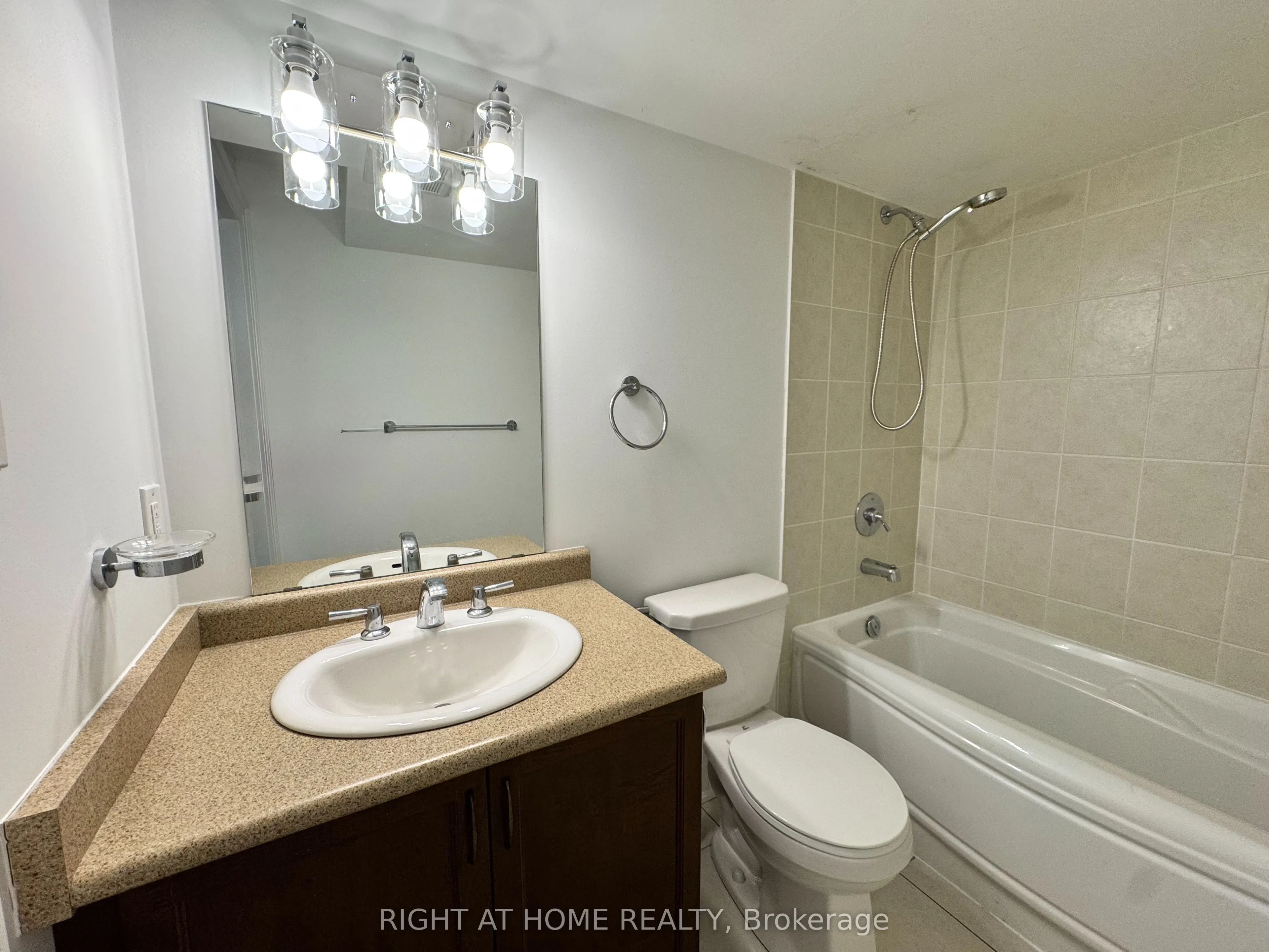 13 Seapines Street, #Basement