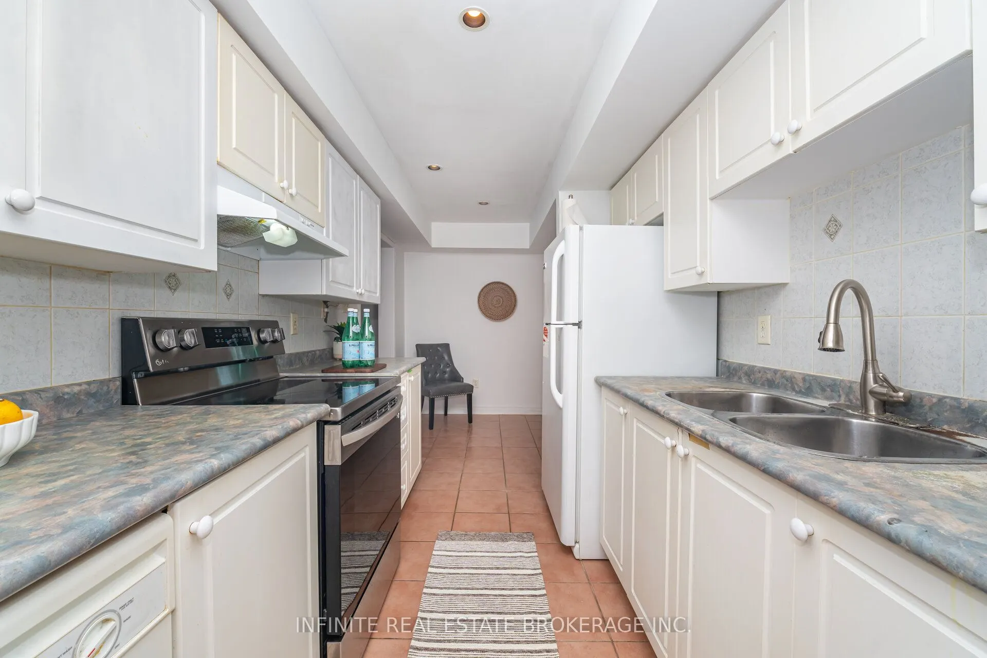 74 Sidney Street, #202