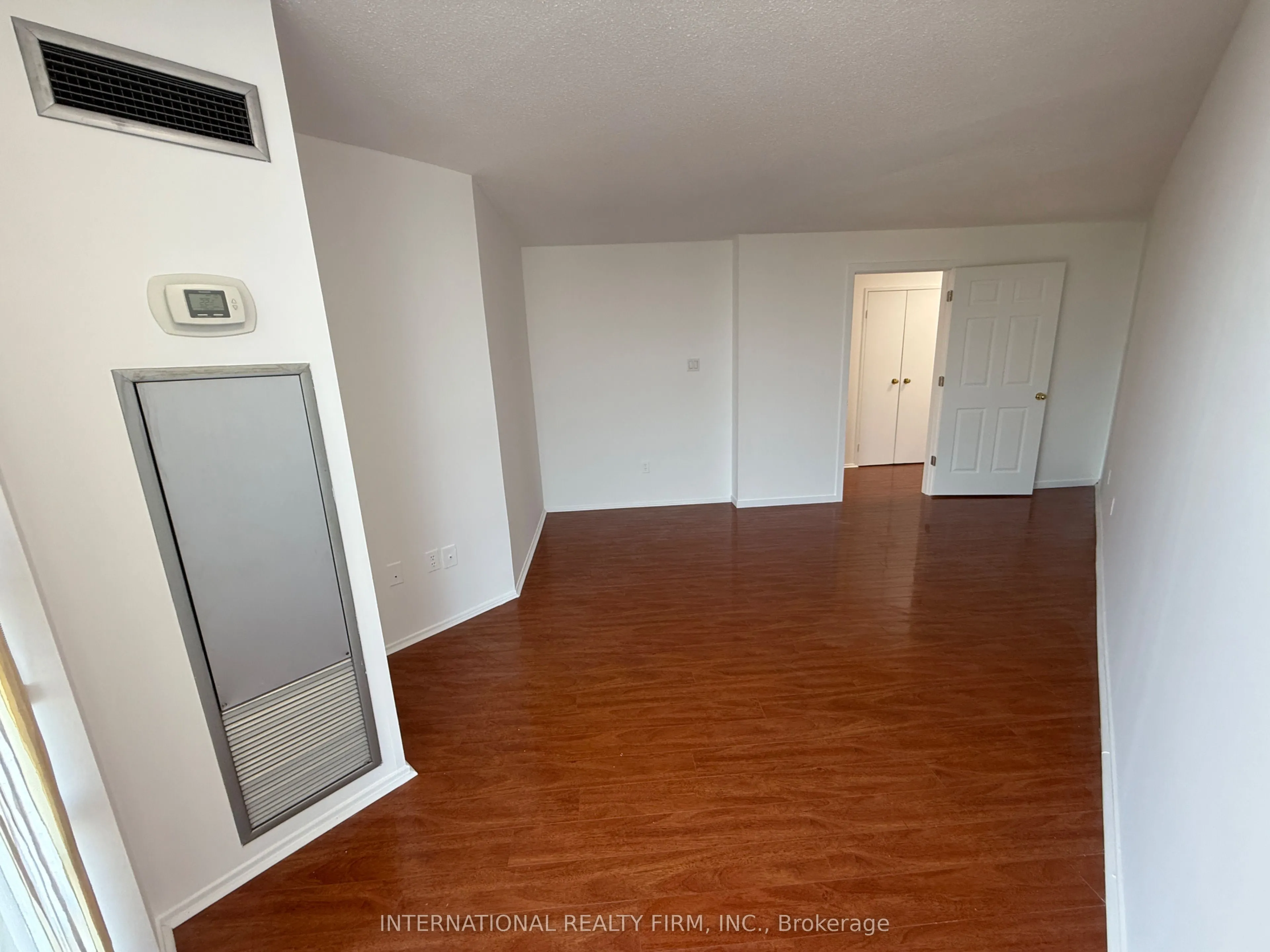 3650 Kaneff Crescent, #PH02