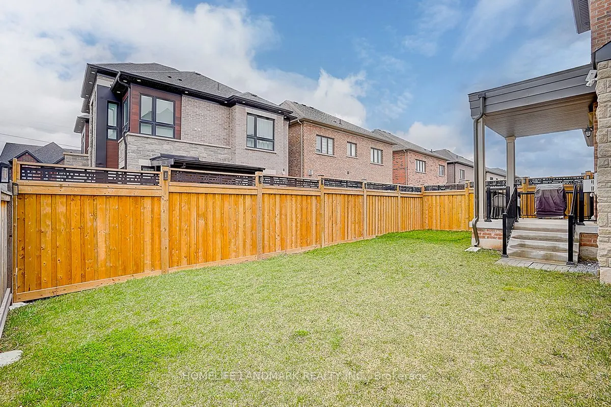 1301 Felicity Gardens