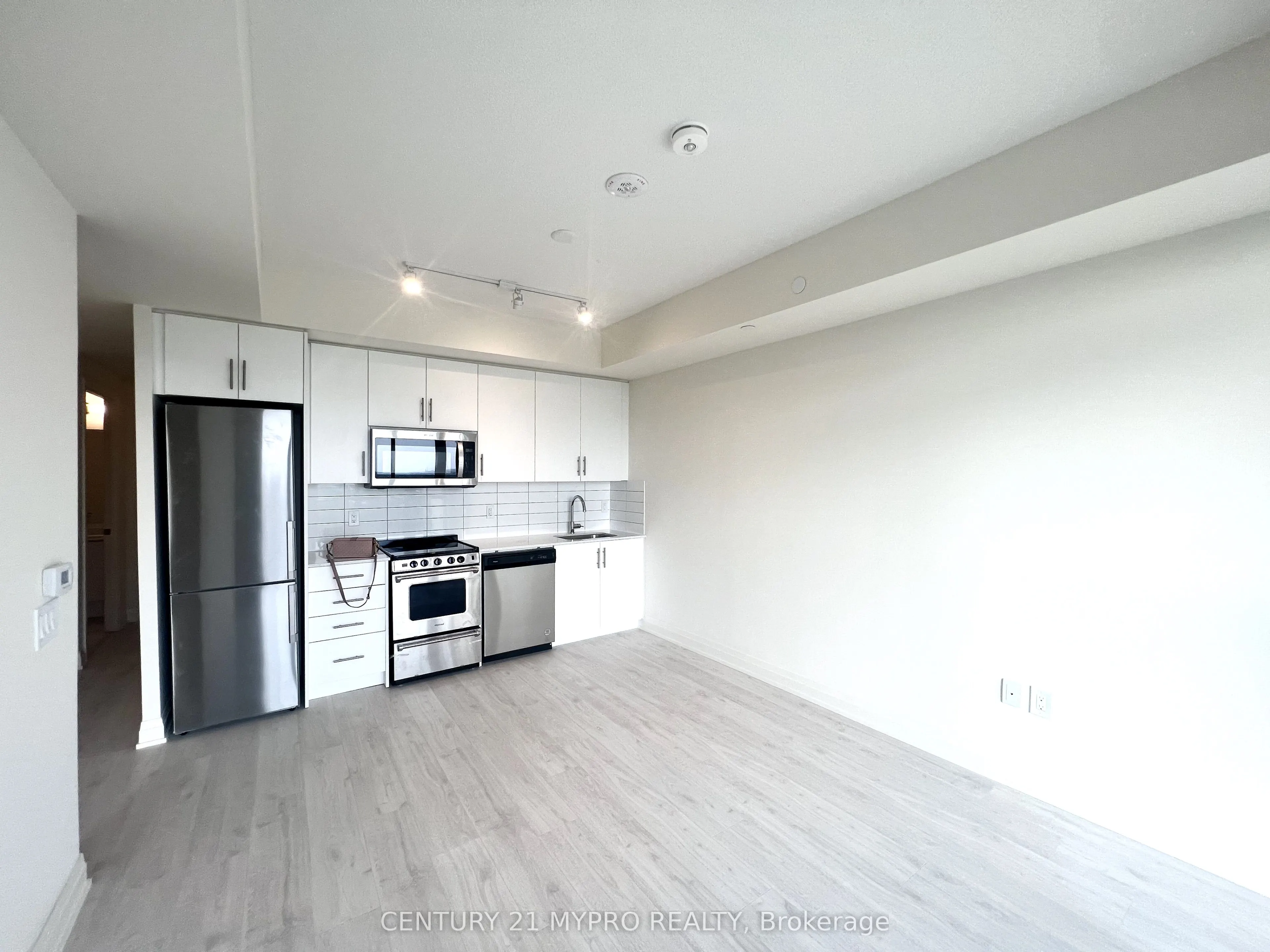 509 Dundas Street, #705