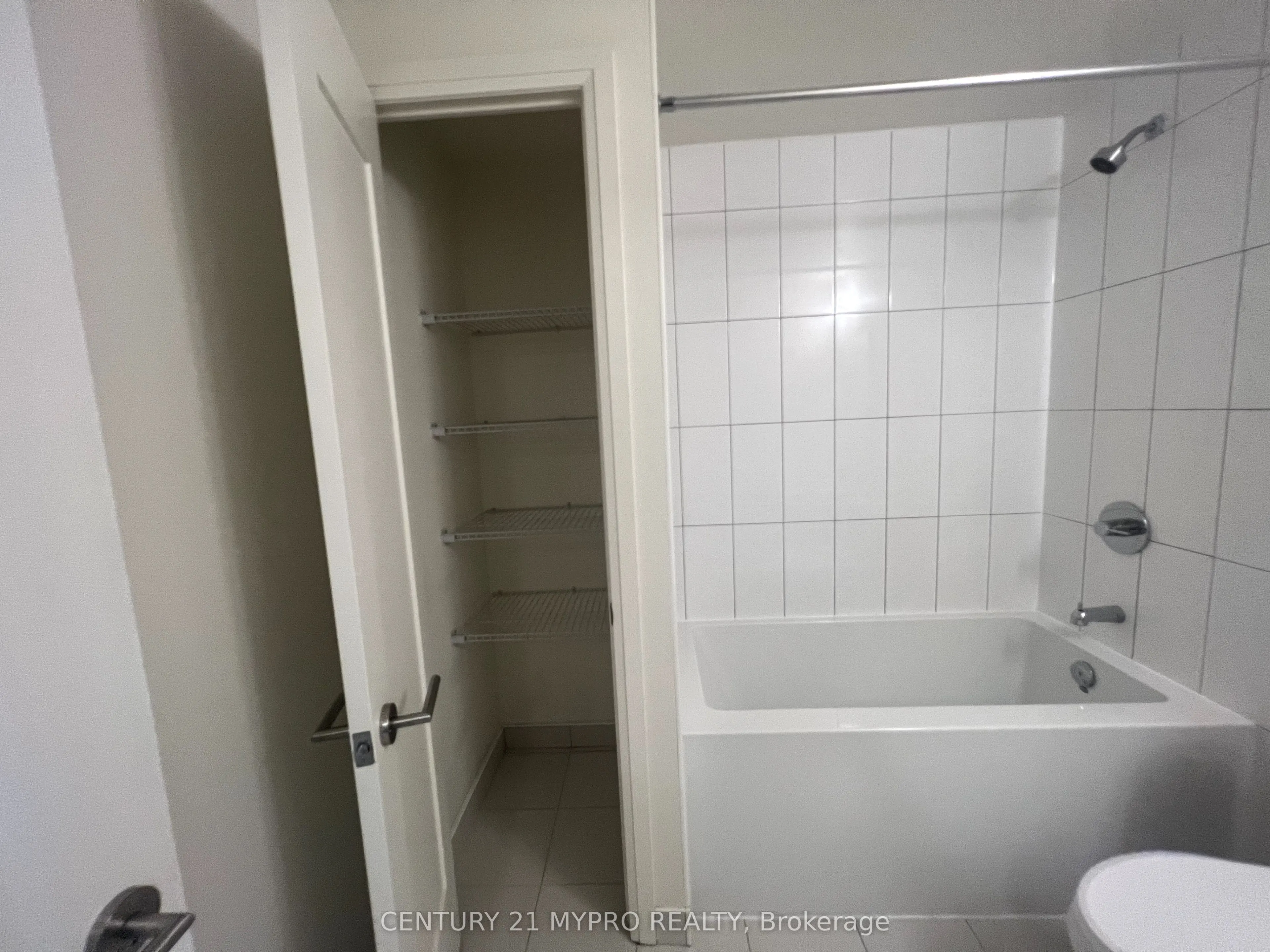 509 Dundas Street, #705