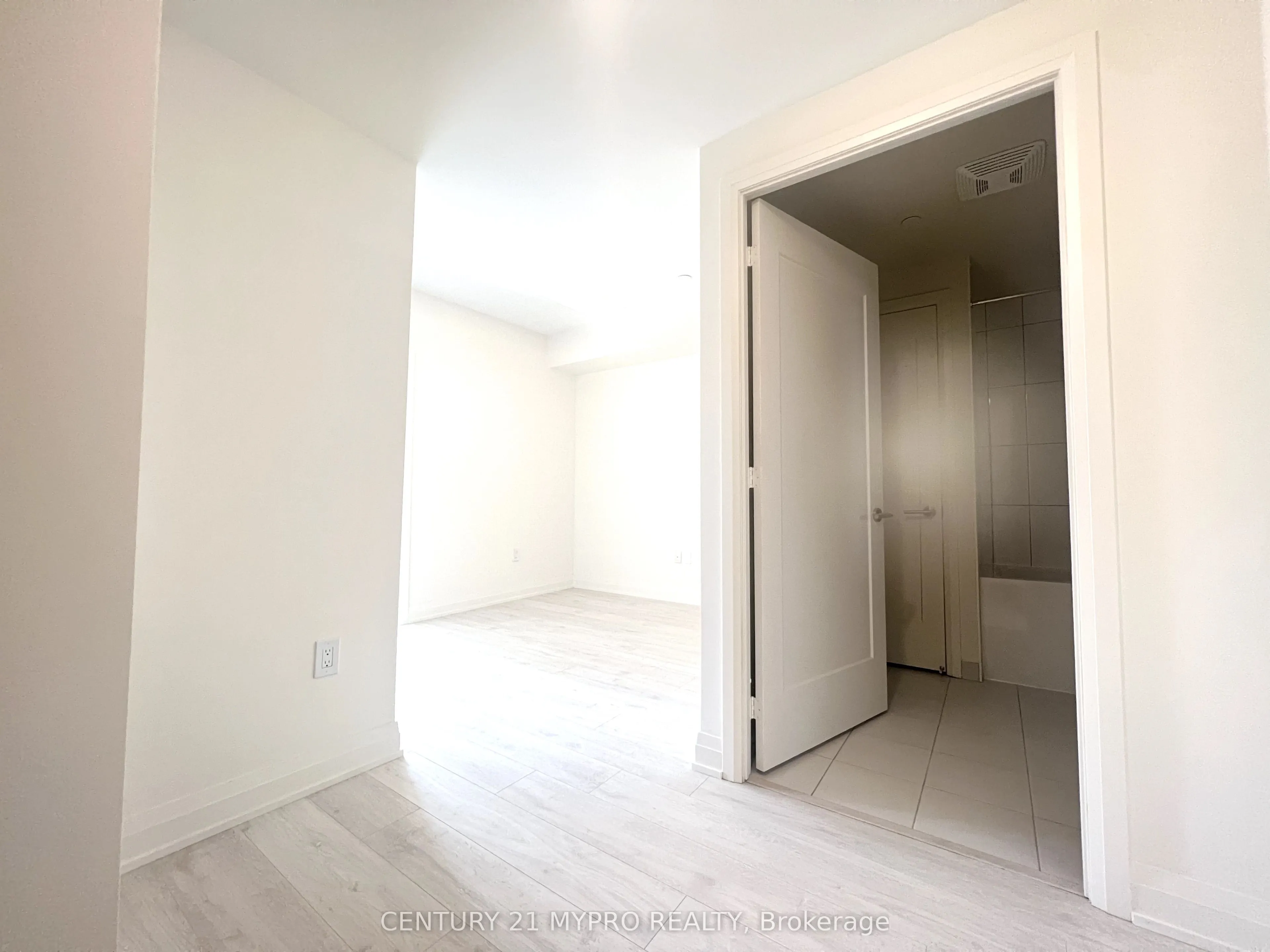509 Dundas Street, #705