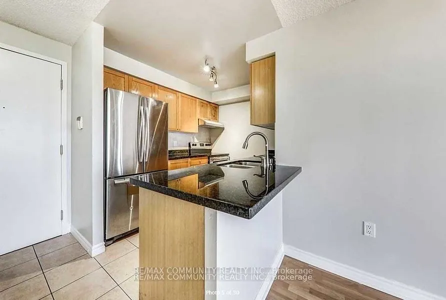 55 Strathaven Drive, #1015