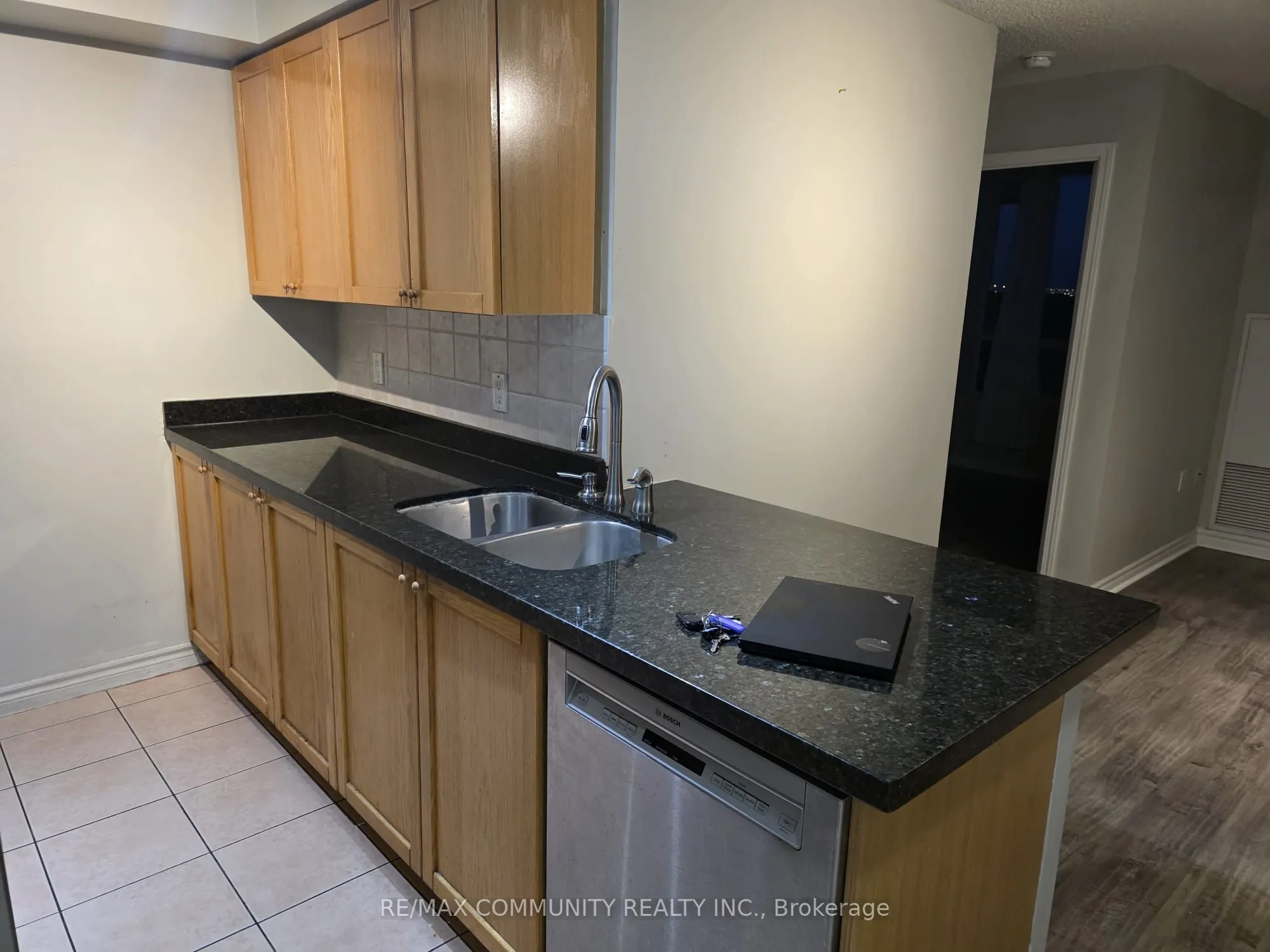 55 Strathaven Drive, #1015