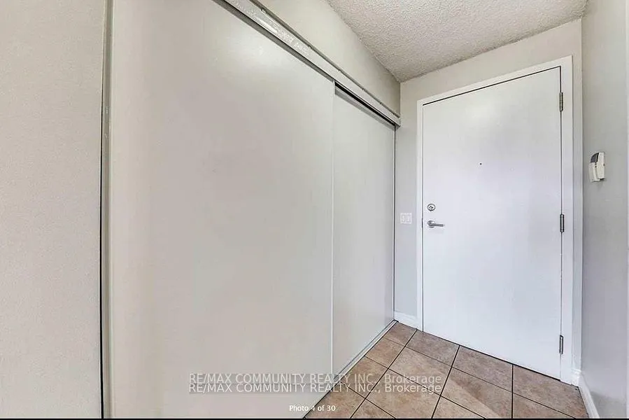 55 Strathaven Drive, #1015
