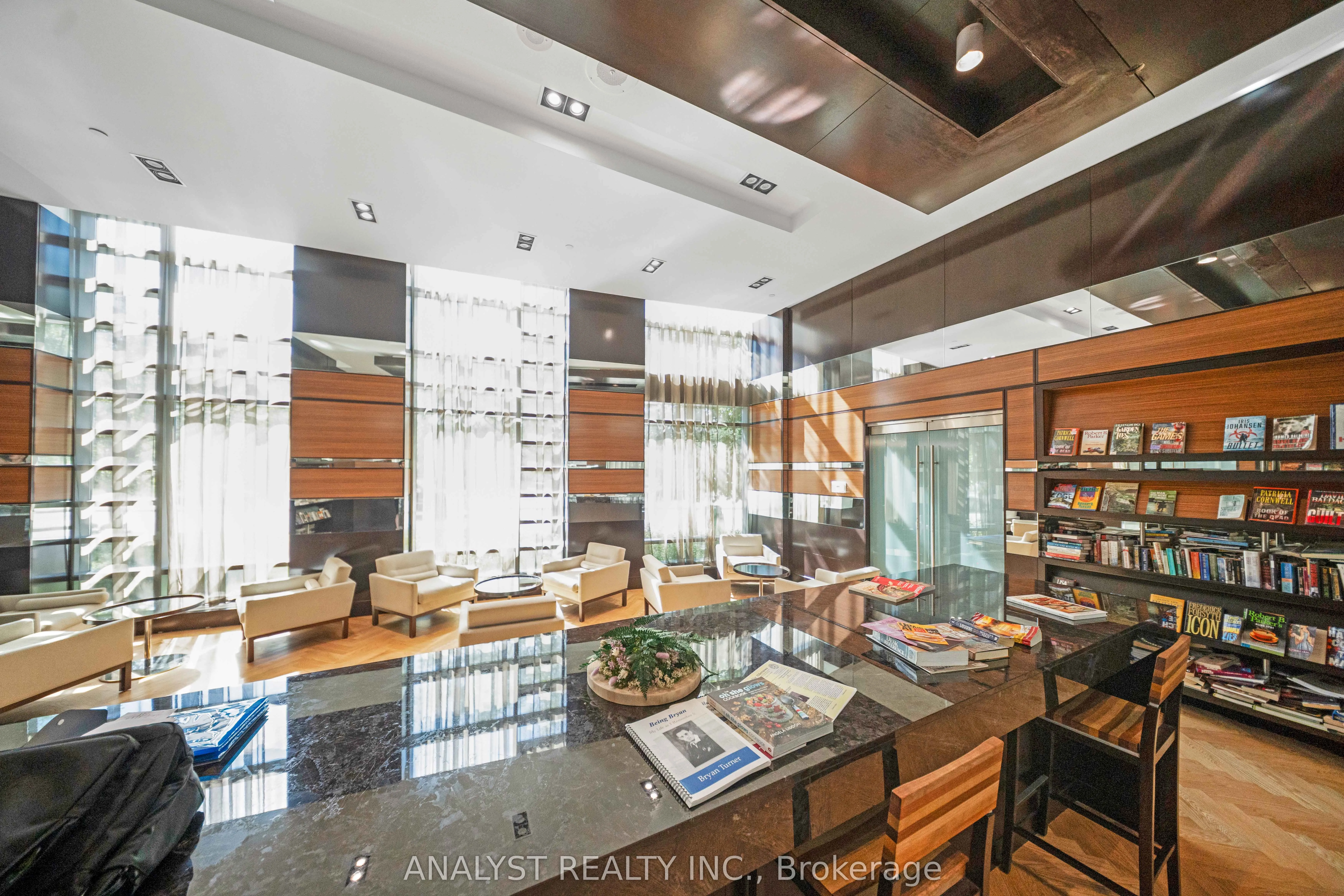 225 Sherway Gardens Road, #2802