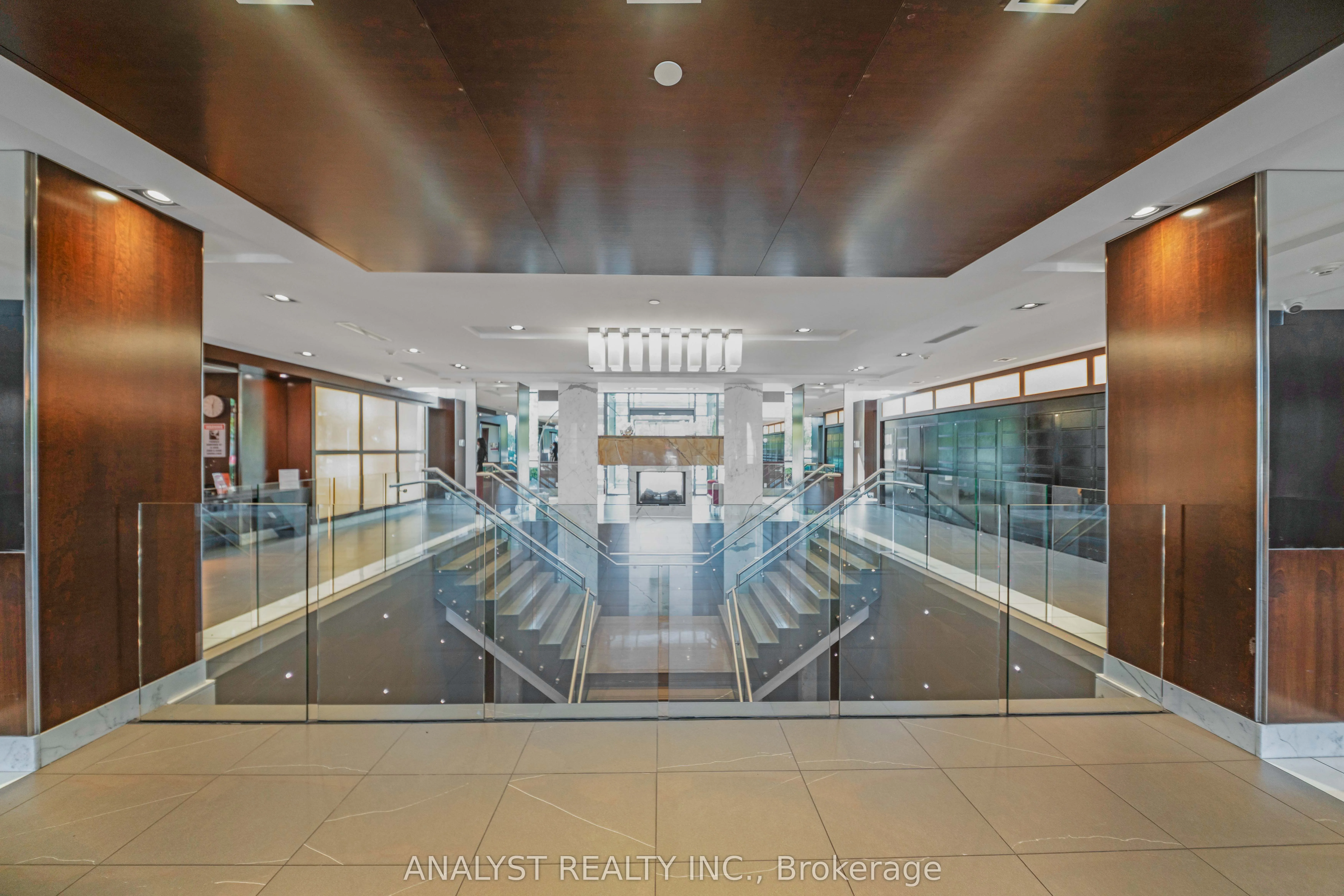 225 Sherway Gardens Road, #2802