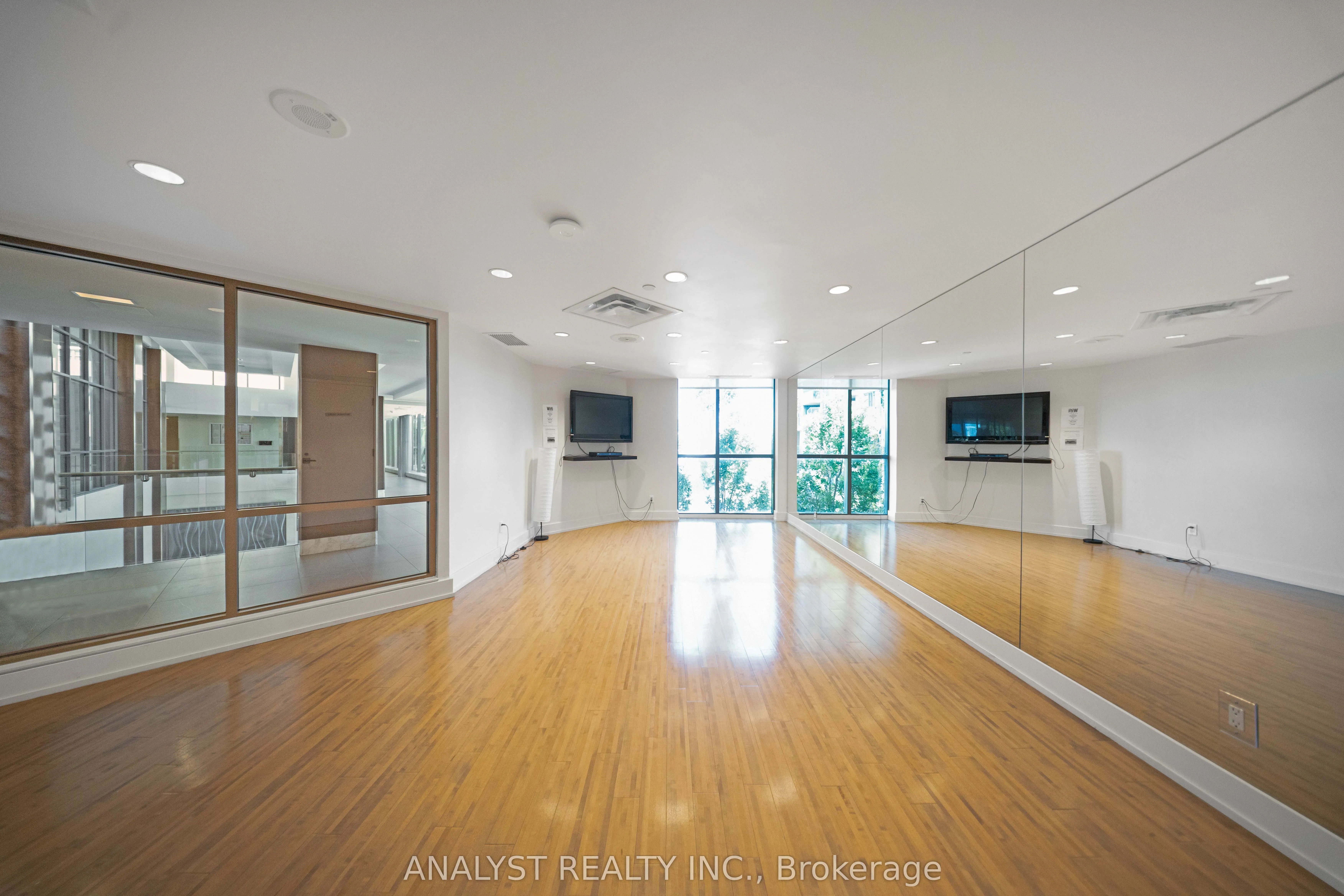 225 Sherway Gardens Road, #2802