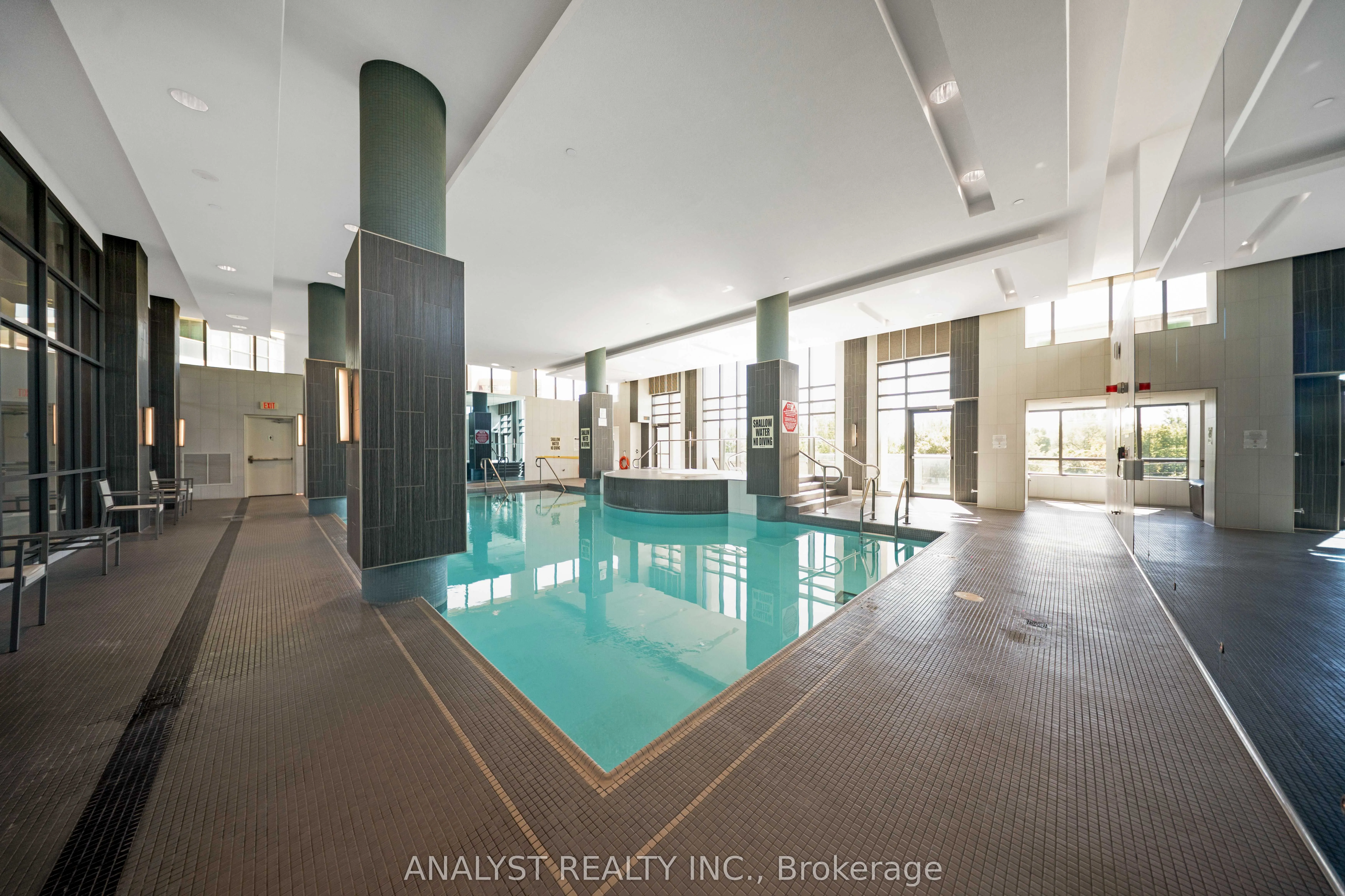 225 Sherway Gardens Road, #2802