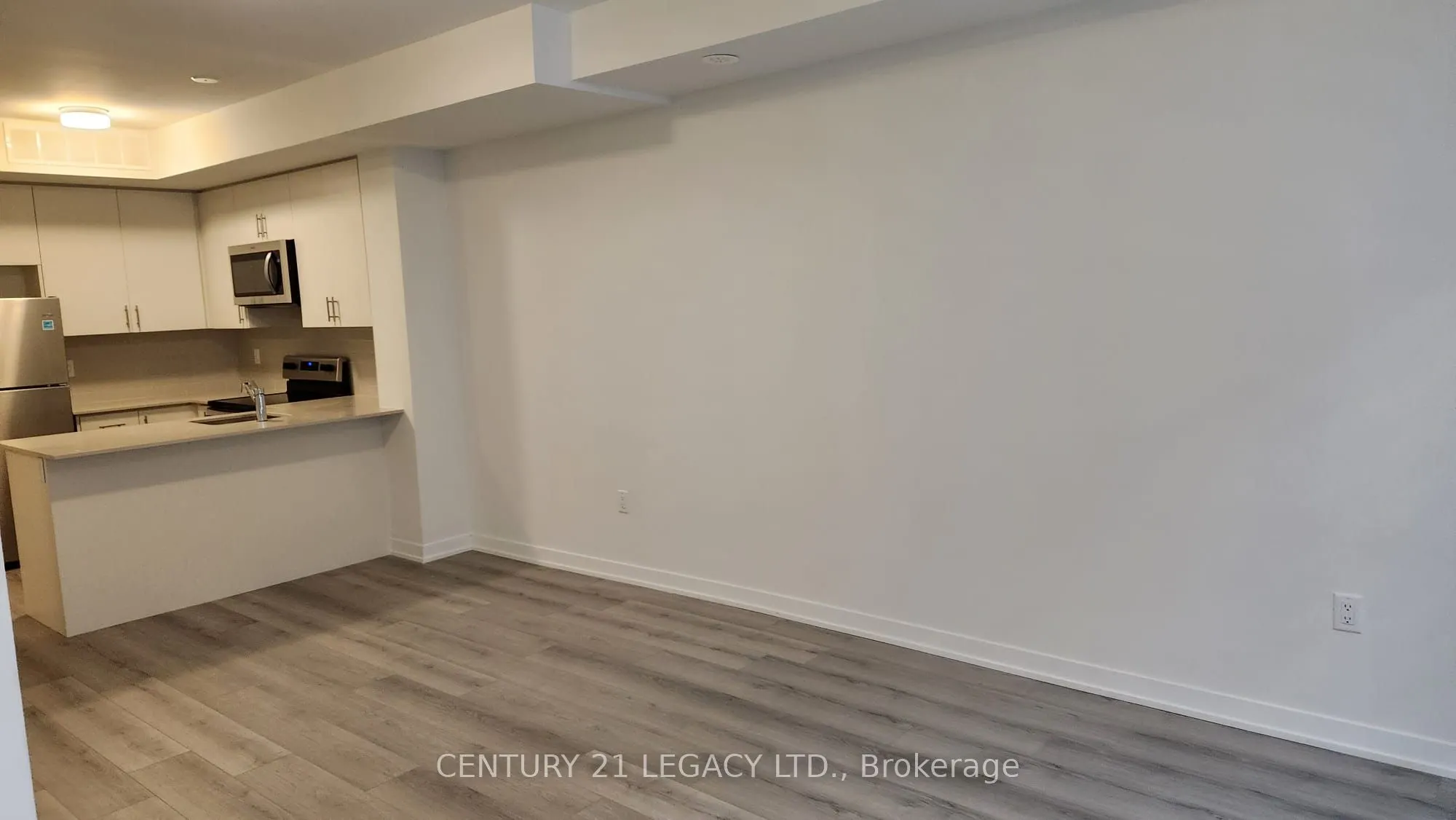 3415 Ridgeway Drive, #11